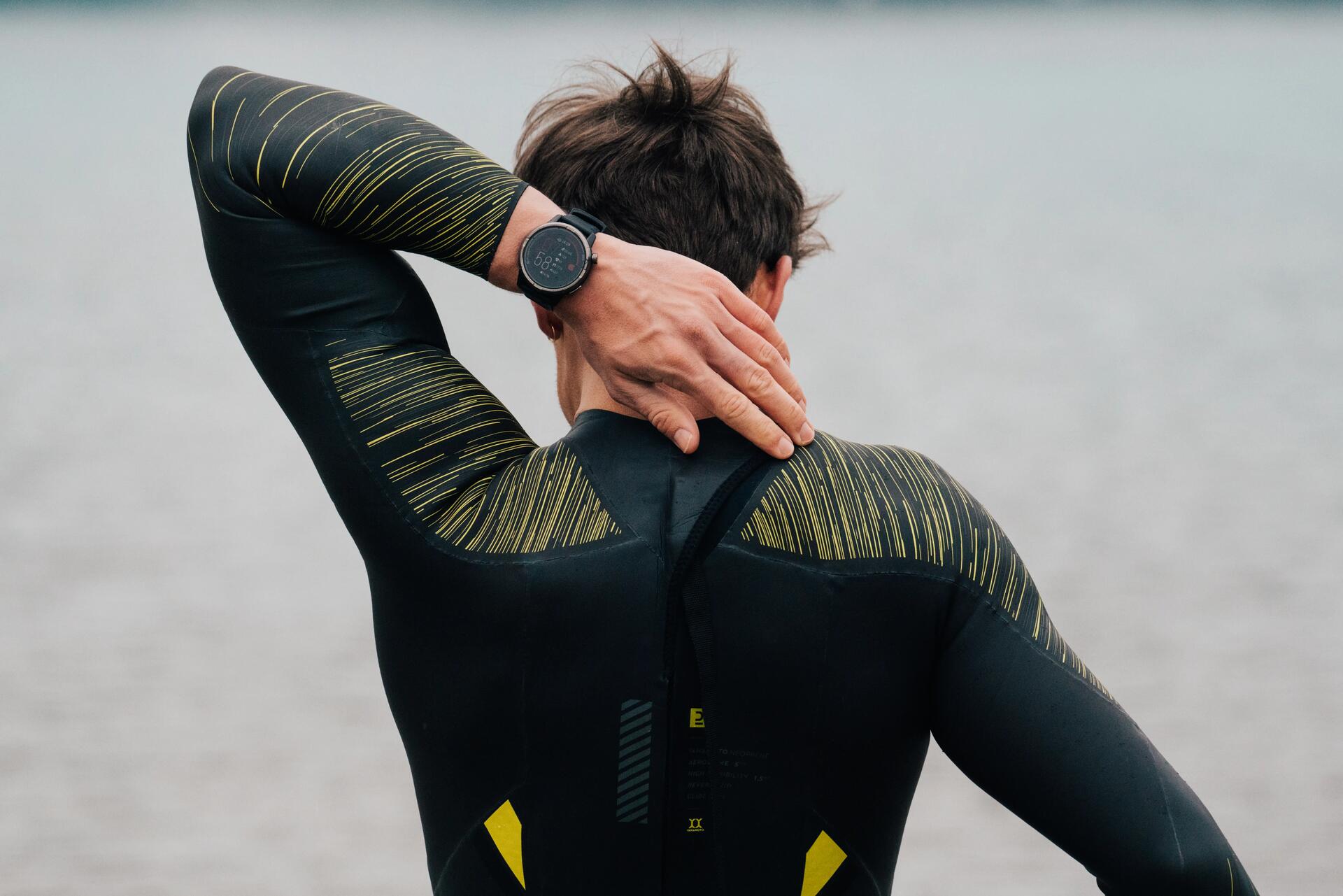 surfpak-front-zip-of-back-zip-de-vergelijking
