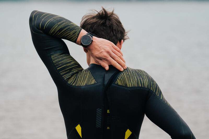 Surfpak met back zip of front zip: wat is het verschil?