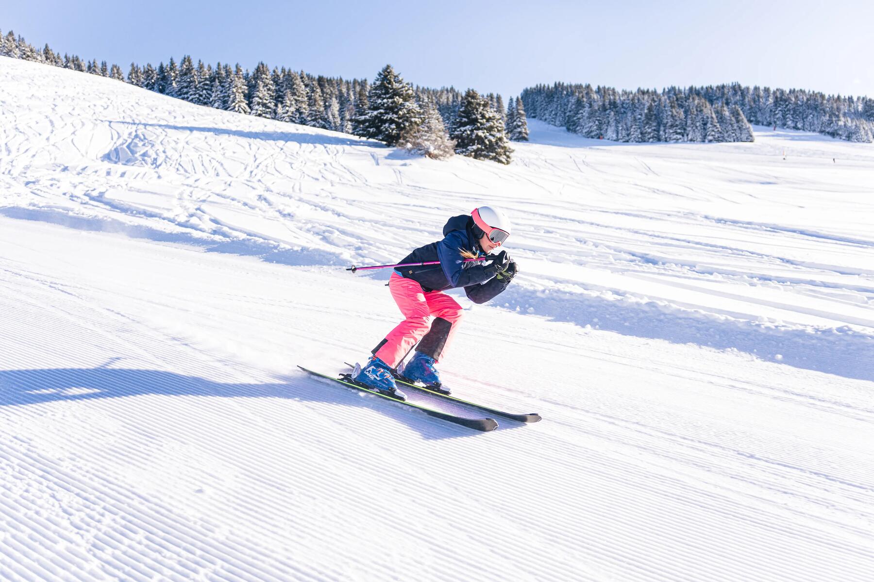 niña esquiando en cerler