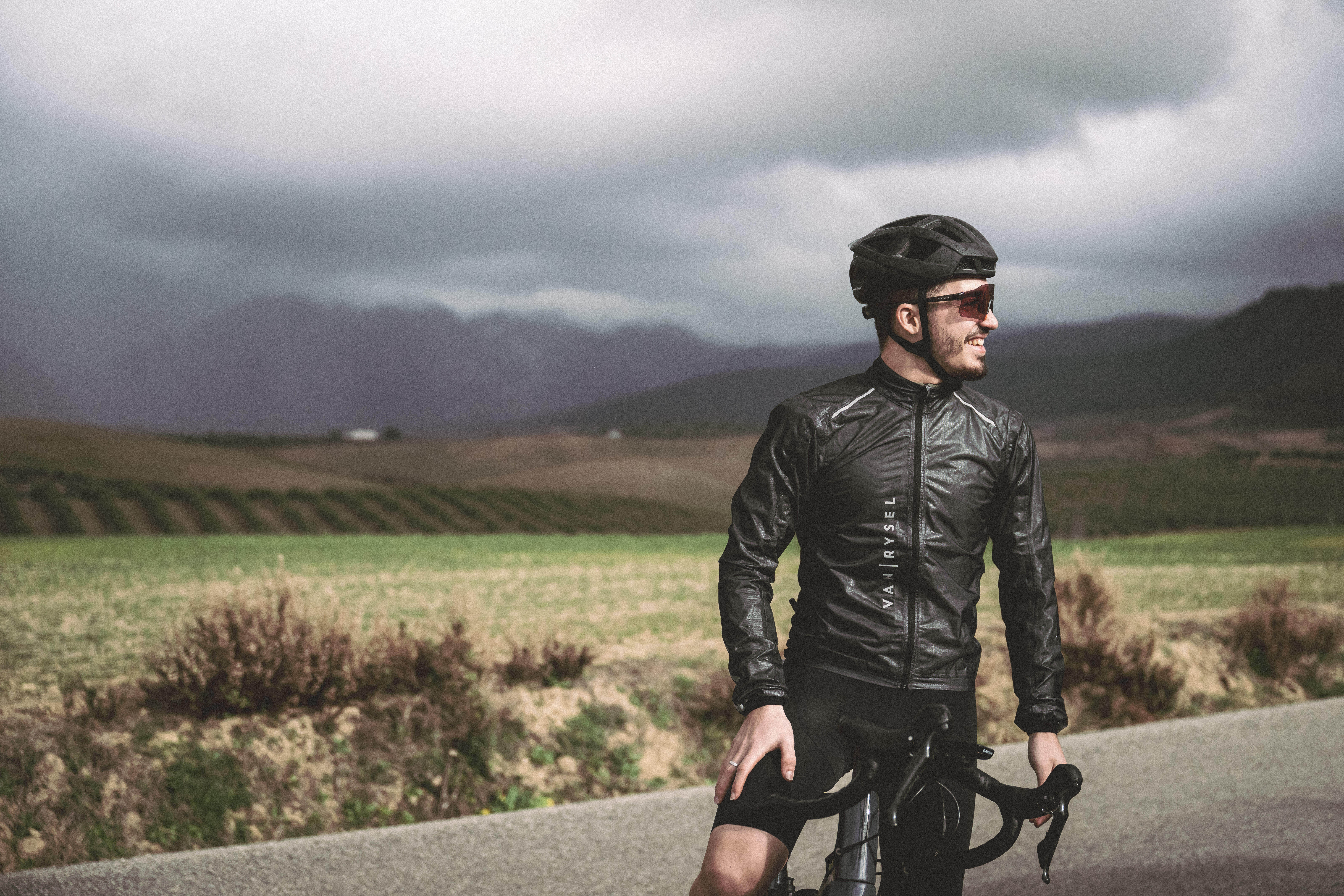 Men's Waterproof Cycling Jacket - RoadR 900 Ultralight - VAN RYSEL