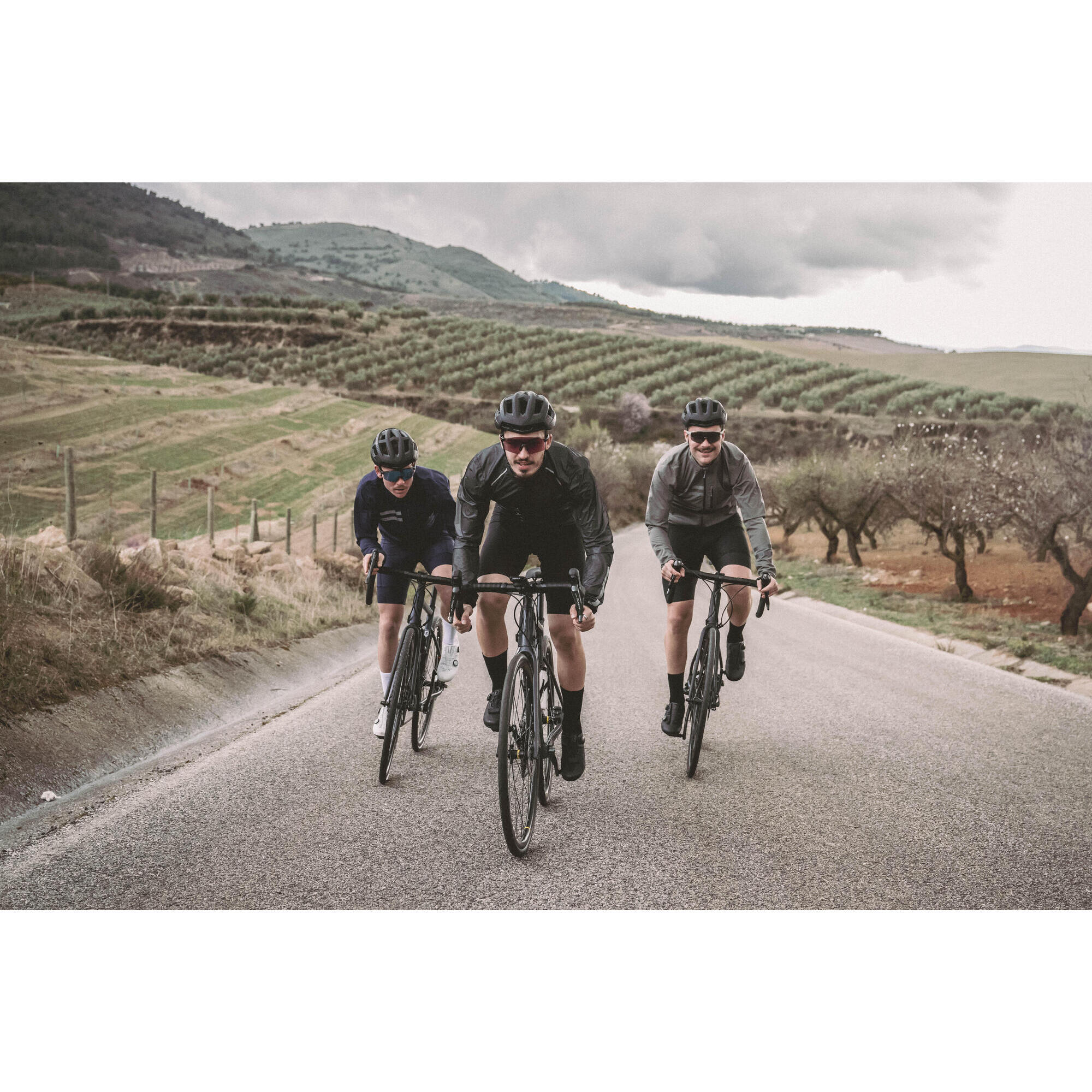 Chubasquero ciclismo hombre Van Rysel Ultralight Negro Decathlon