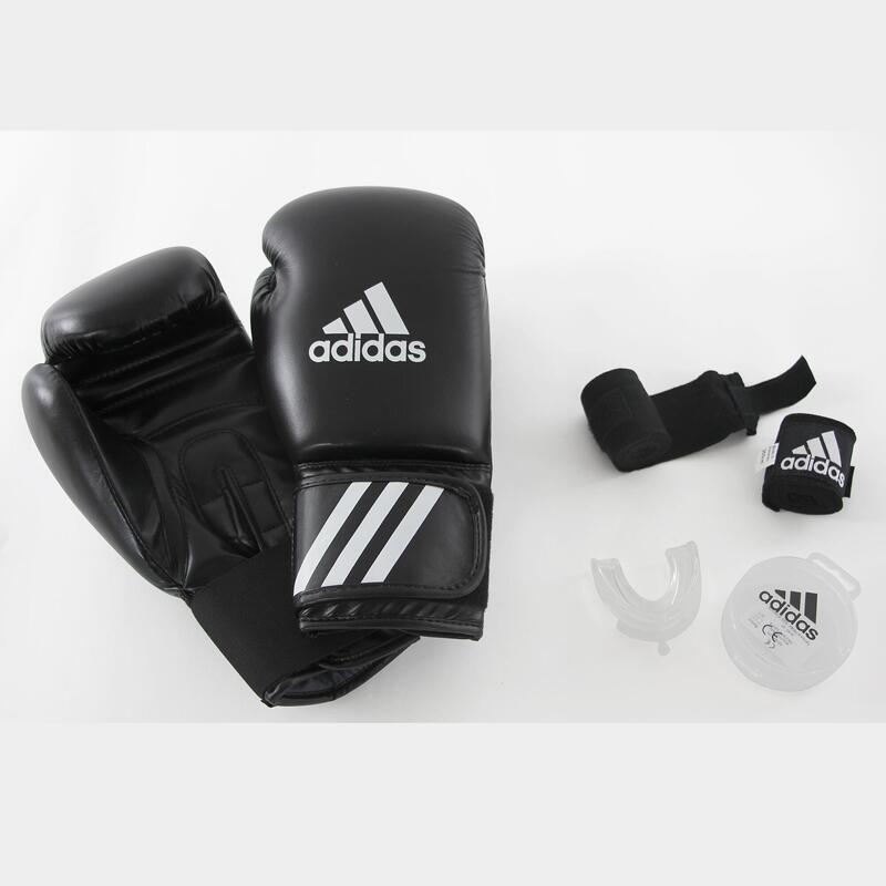 Set voor de beginnende bokser: bokshandschoenen, bandages, gebitsbeschermer