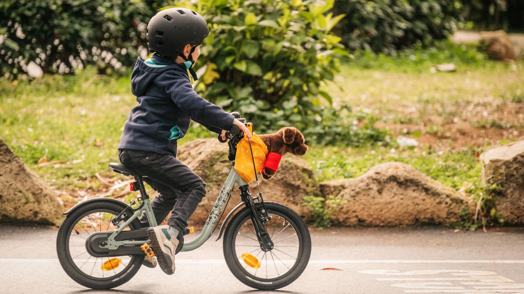 Jeu pour enfant pour apprendre à faire du vélo trajectoire - Conseils Sport DECATHLON