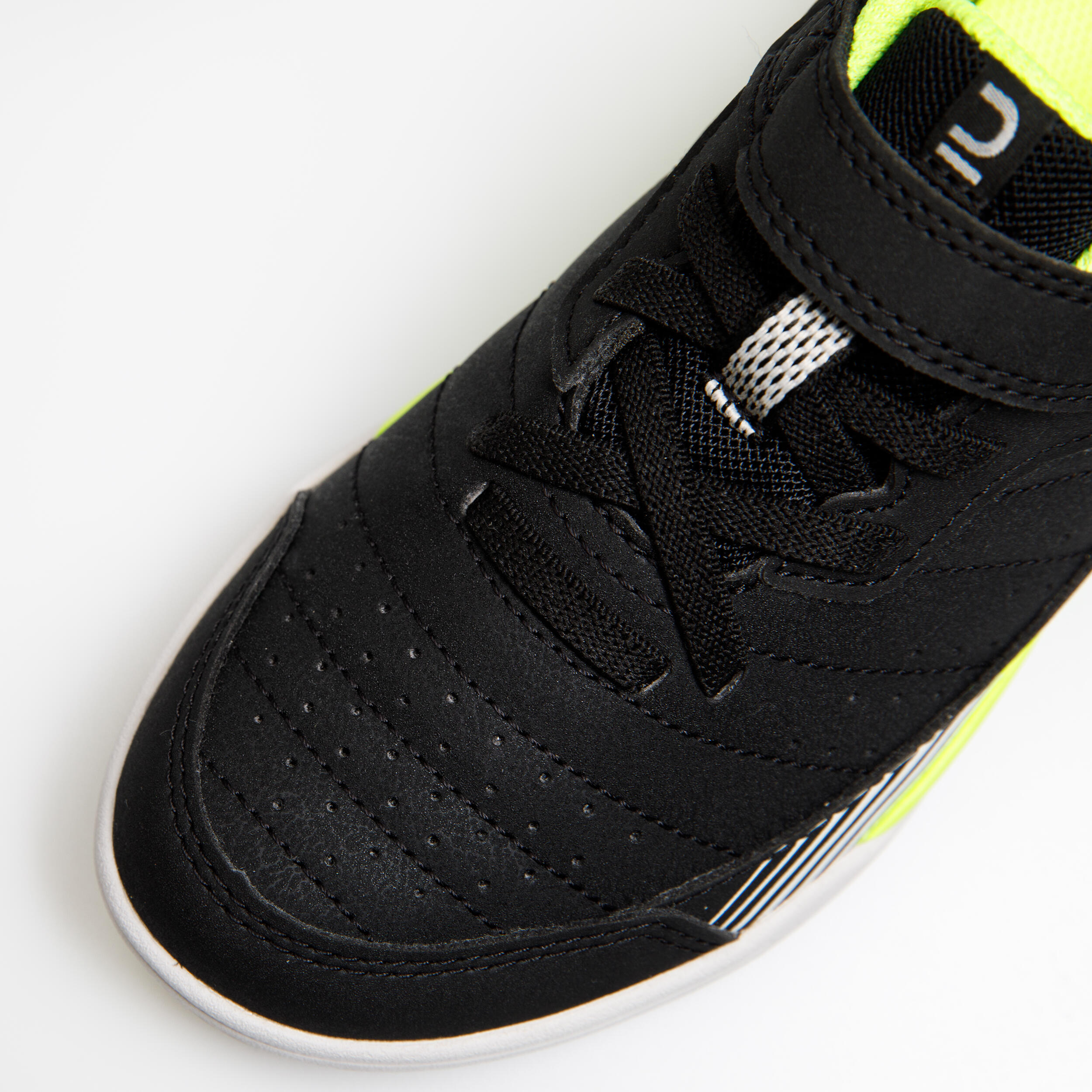Sapatilhas de Futsal ESKUDO 500 Criança Preto/Amarelo 15/16
