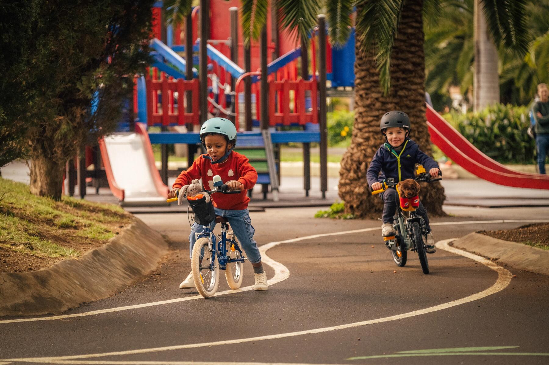 5 conseils pour apprendre à son enfant à faire du vélo