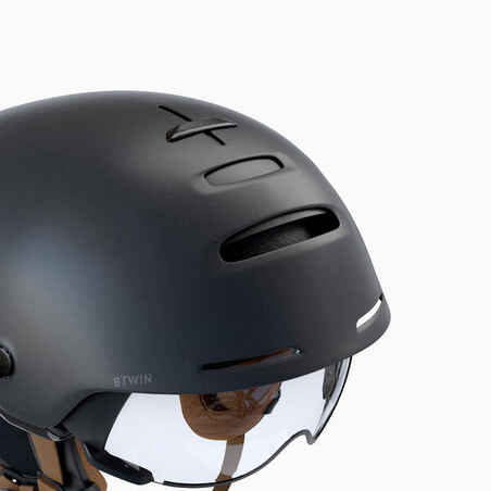 City Cycling Helmet with Visor and Rear Light 900 - Black