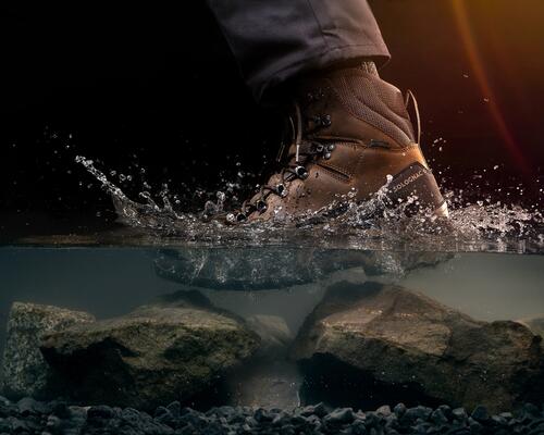 chaussures crosshunt 500 v2 dans de l'eau