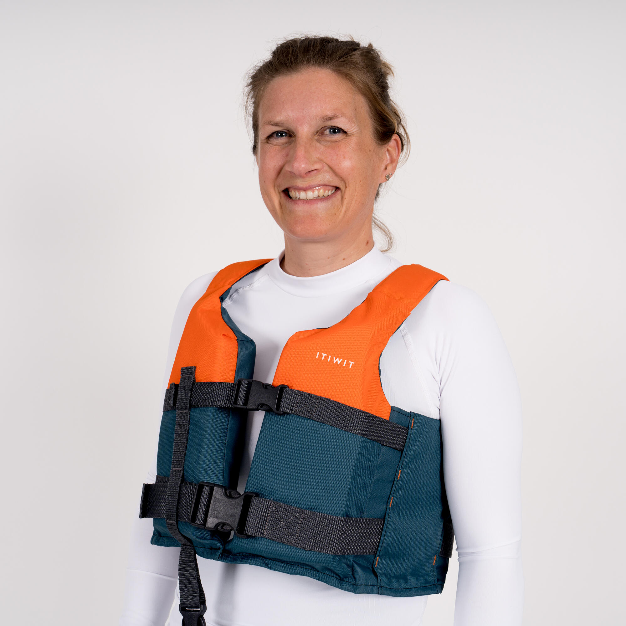 Gilet aide a la flottabilite 50N bleu orange kayak stand up paddle deriveur Decathlon