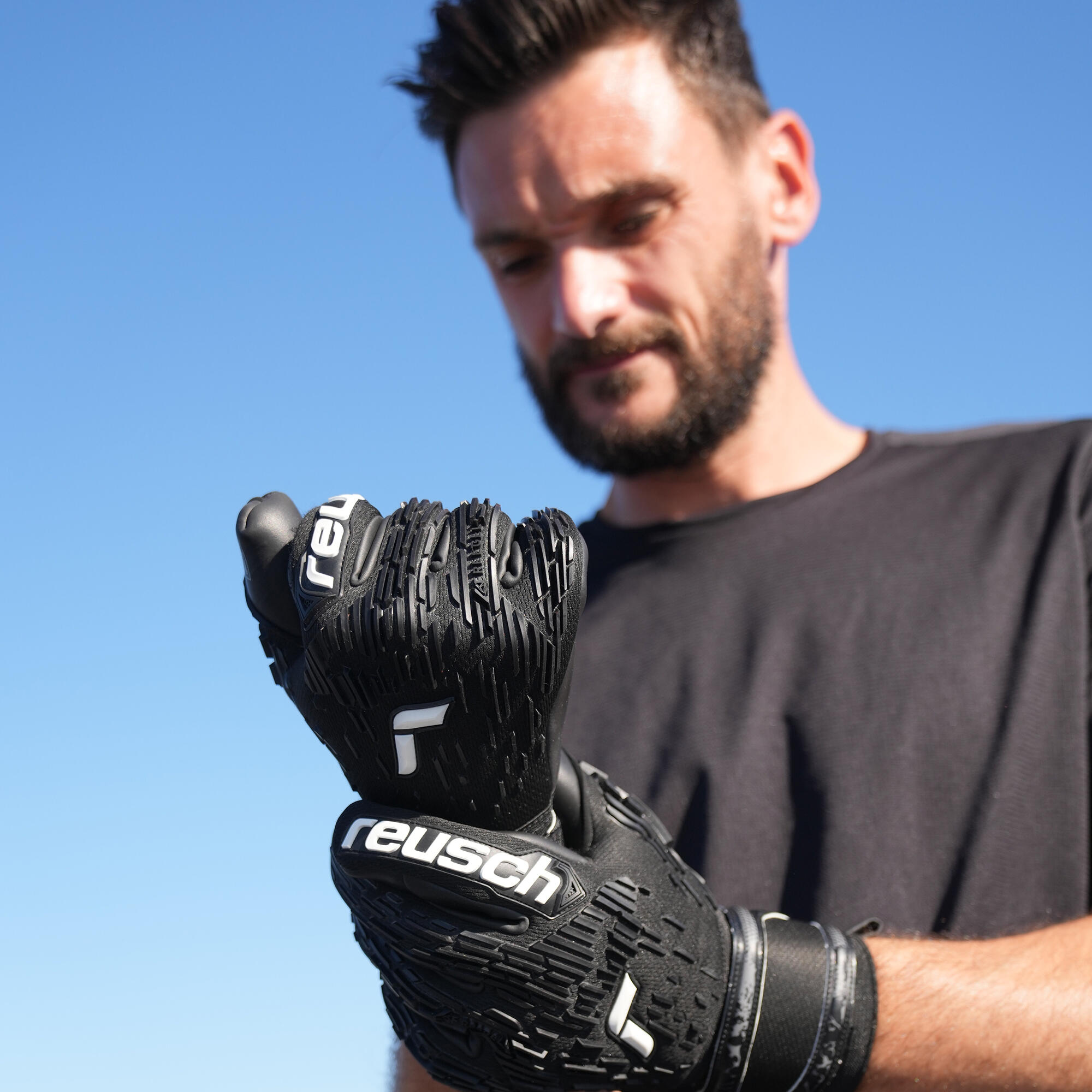 Reusch Attrakt Infinity - Noir - Noir - Gardiens De But - Gants De Gardien Homme 248561