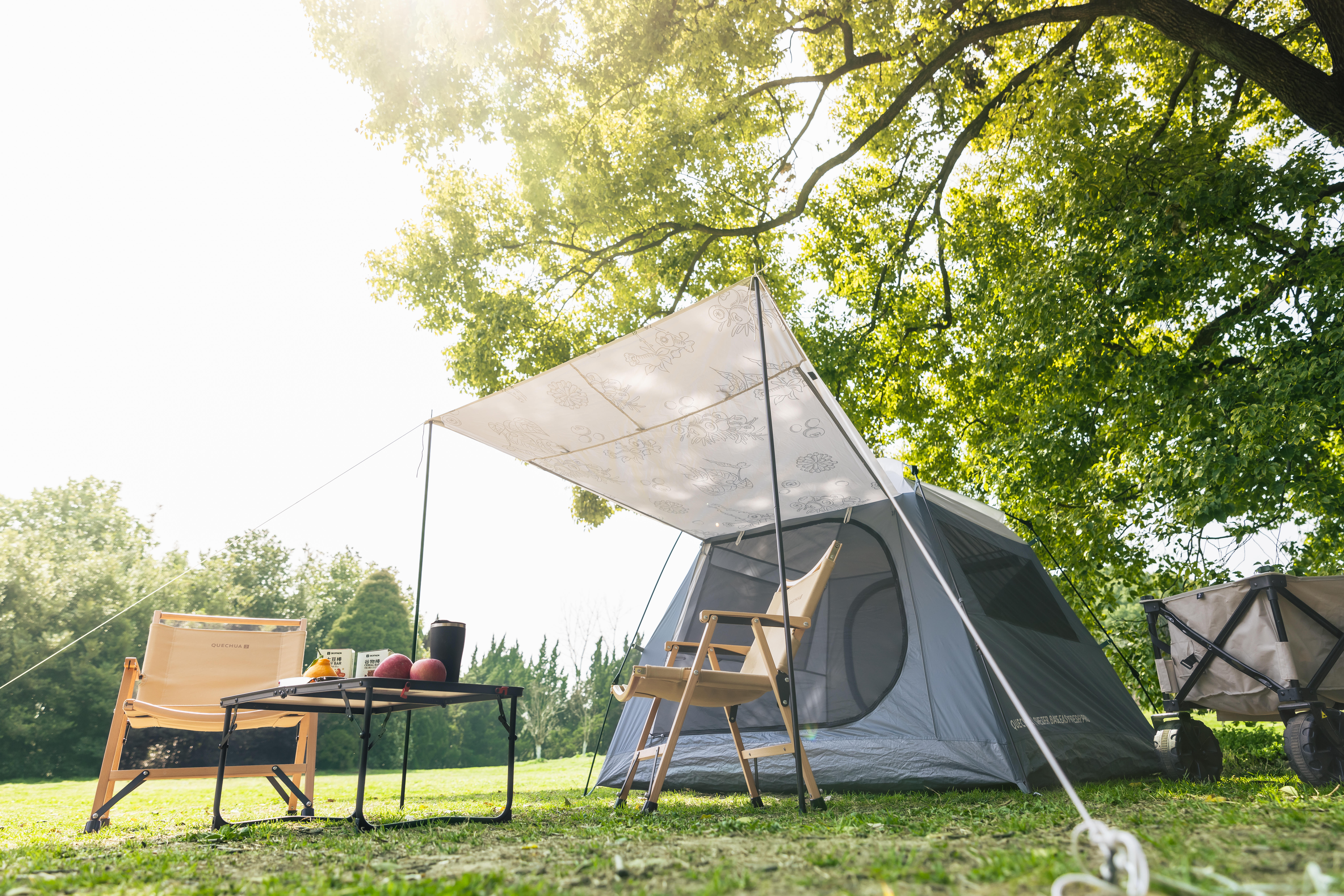 ケシュア ワンタッチシェルター タープ付 EASY SHELTER キャンプ サンシェード ワンタッチシェルター 3~4人用 (タープ付き