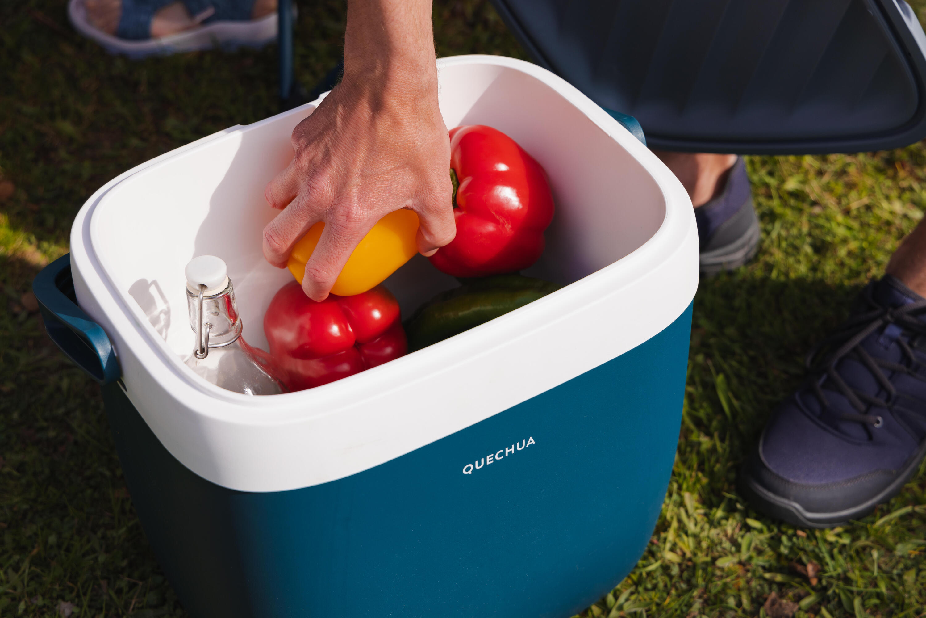 RIGID CAMPING COOLER  - 22 LITRES  - STAYS COOL FOR 5 HOURS 2/8