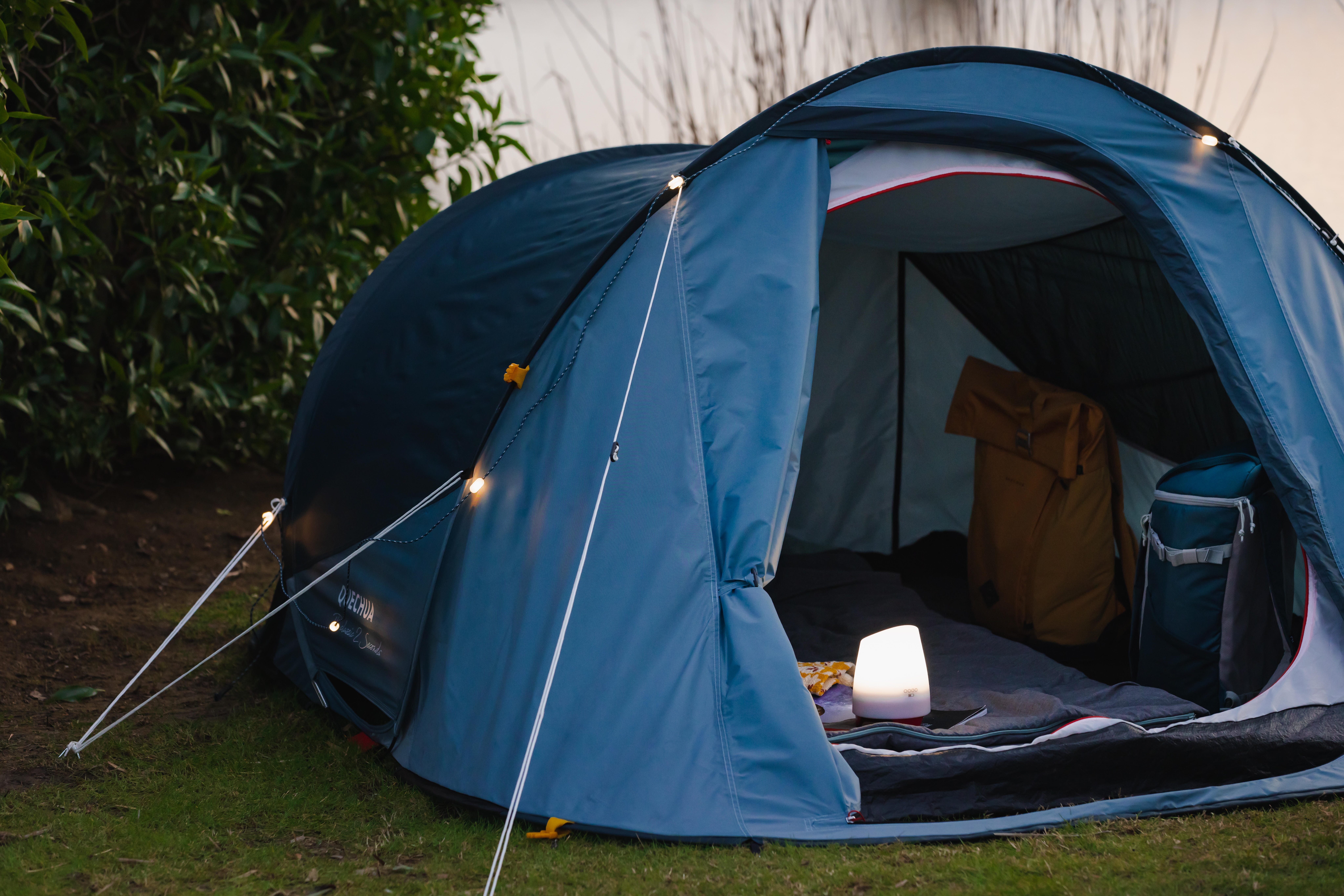 2-Person Camping Tent, 2 Seconds  - QUECHUA