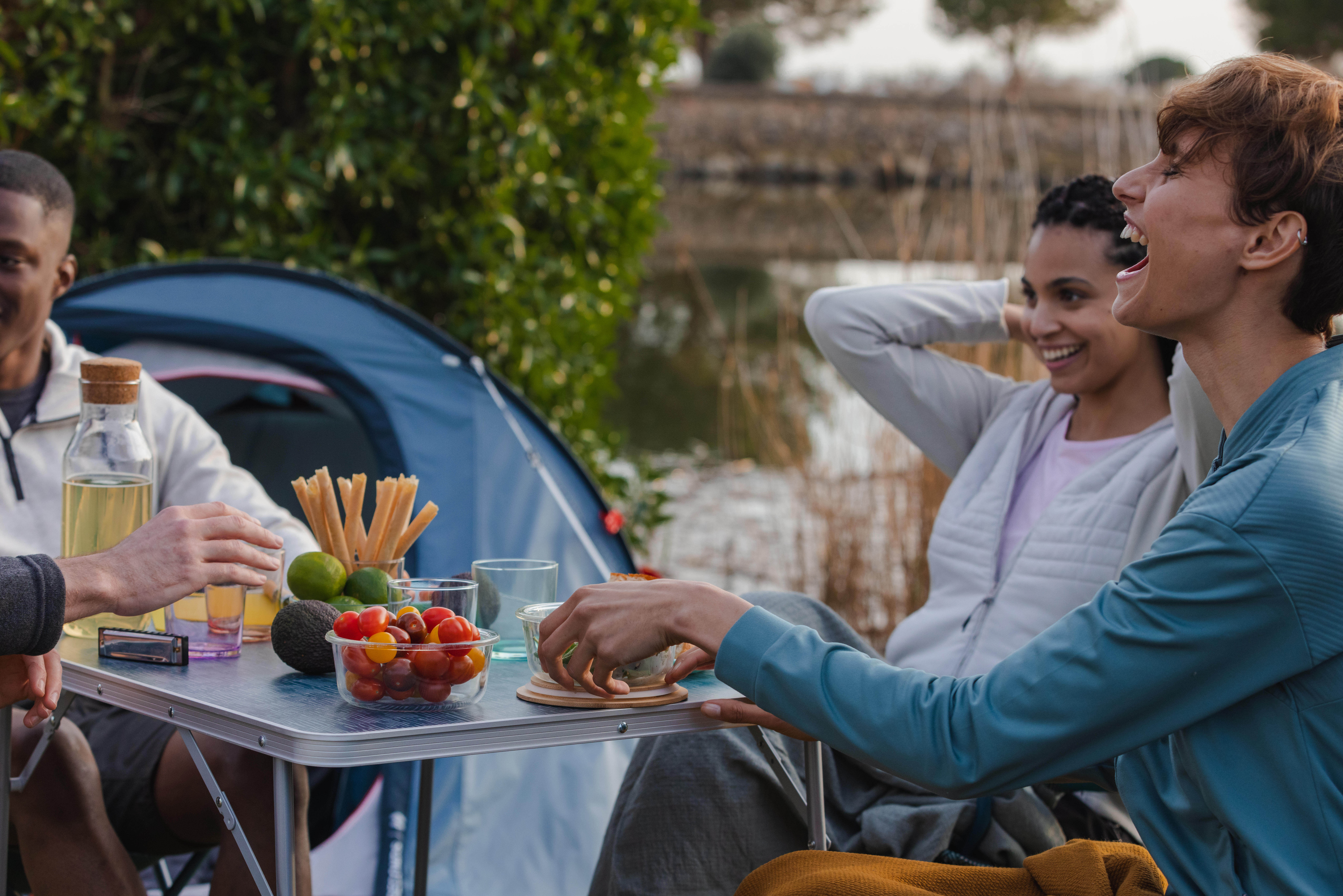 Table de camping pliable 2 à 4 personnes - QUECHUA