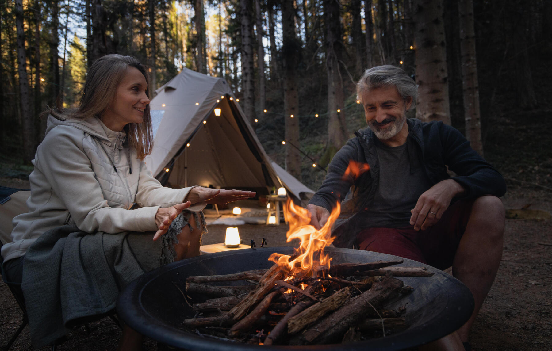 What is glamping - camping and hotel vacation combined