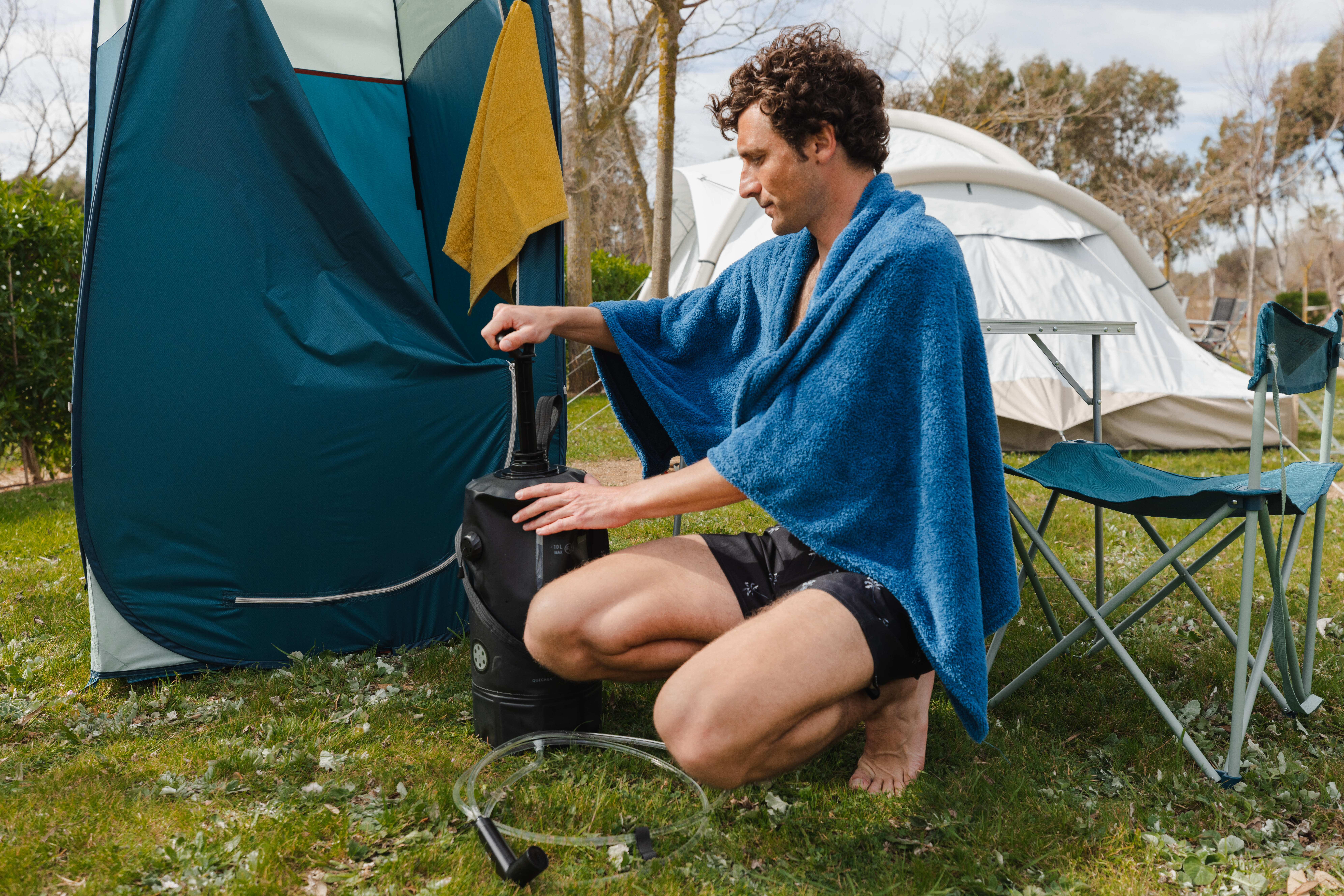 10 L Pressure-balanced Solar Shower - QUECHUA