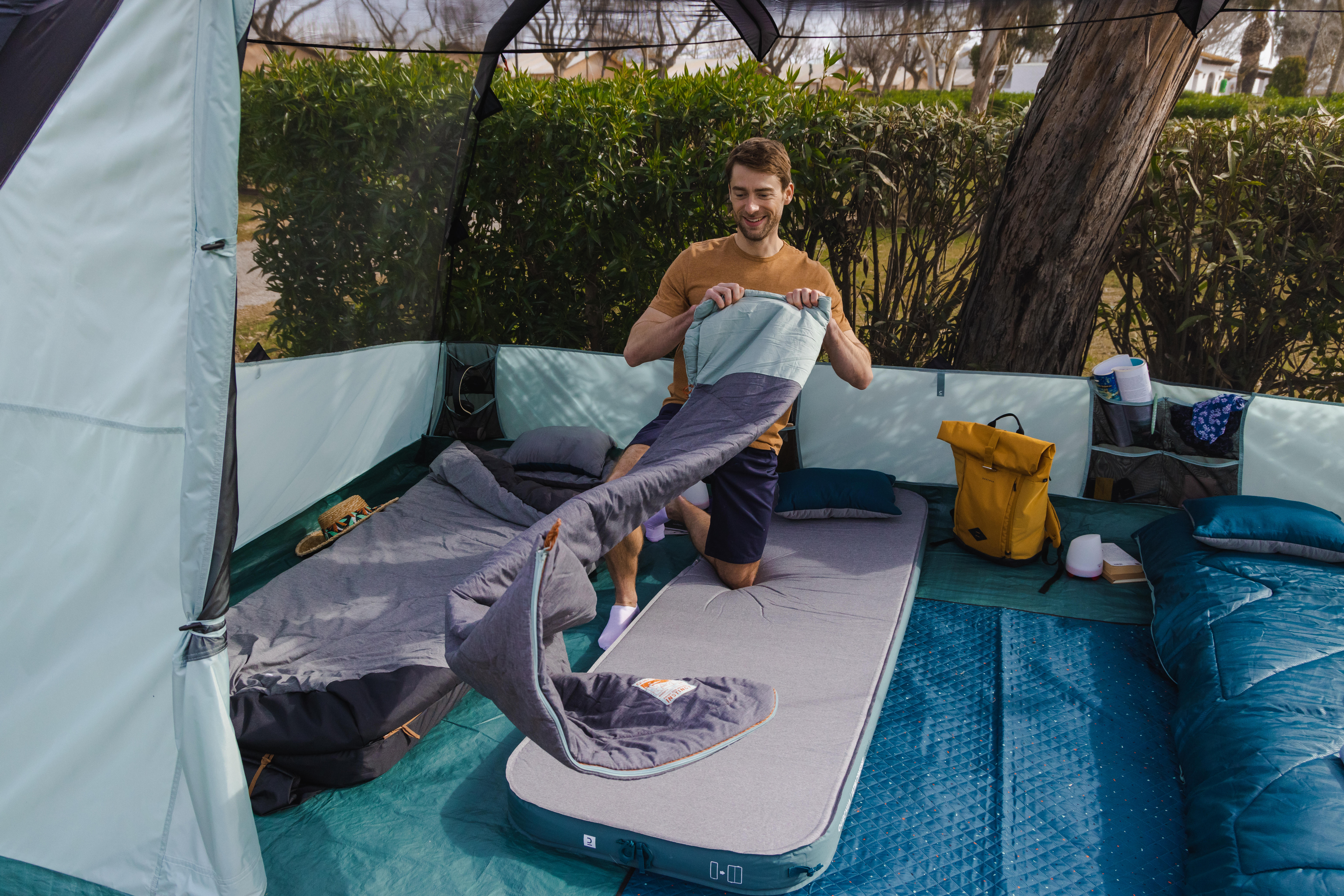 Self-Inflating Single Camping Mattress – Ultim Comfort 200 x 70 cm - QUECHUA