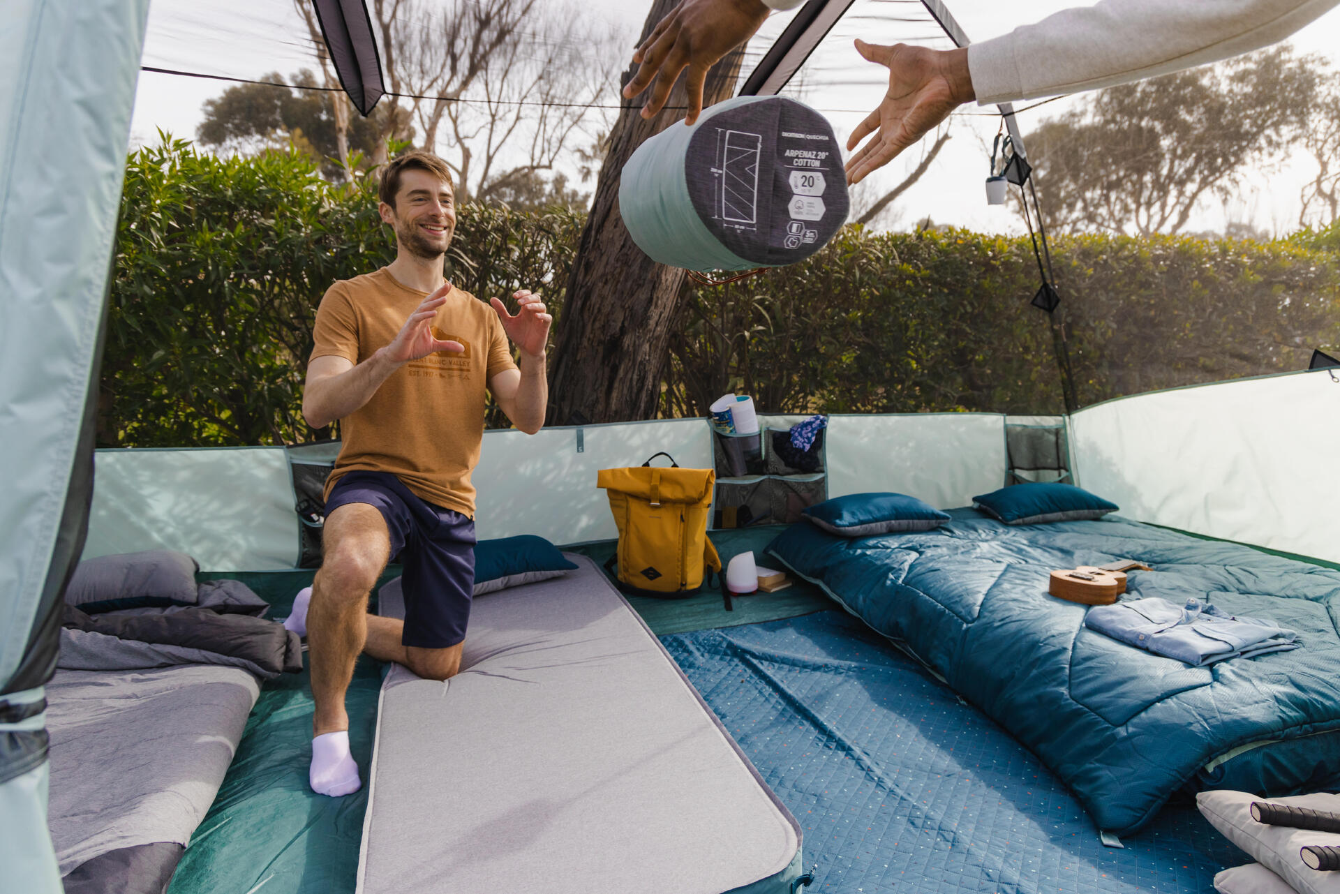 INFLATABLE CAMPING MATTRESS ULTIM COMFORT 70 CM PERSON