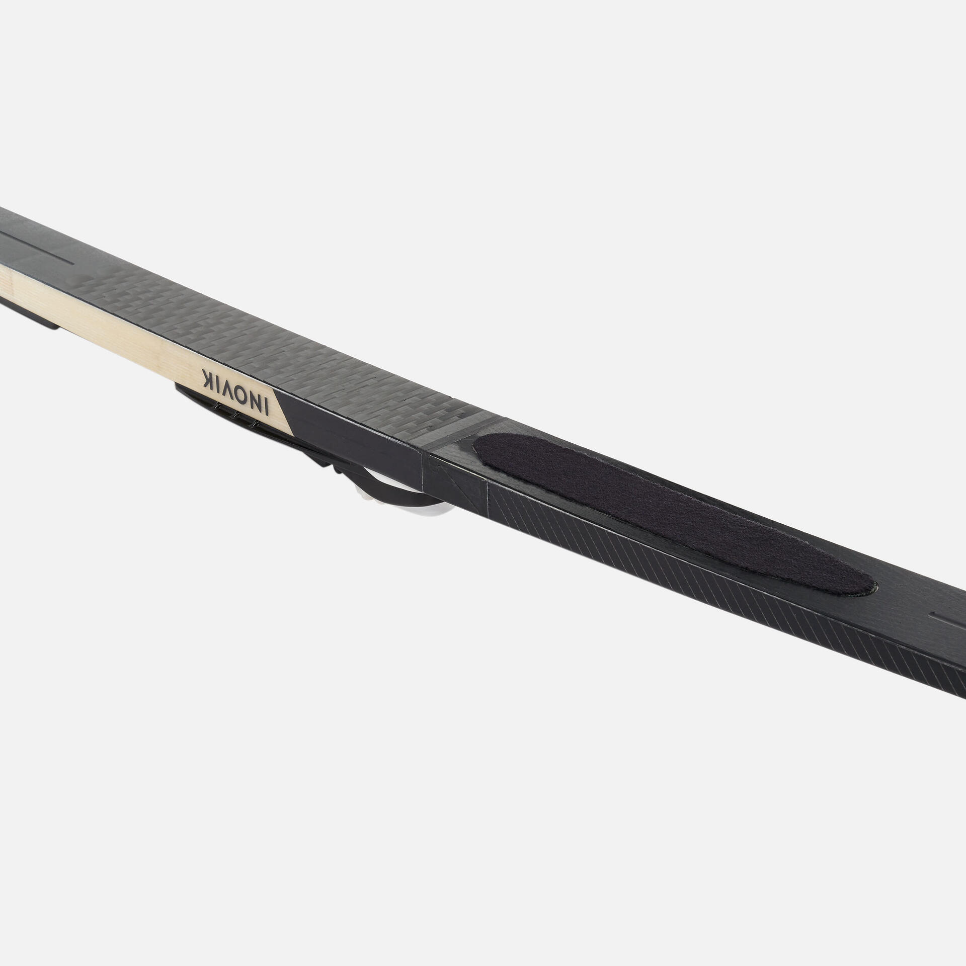 Inventer un ski de fond compact