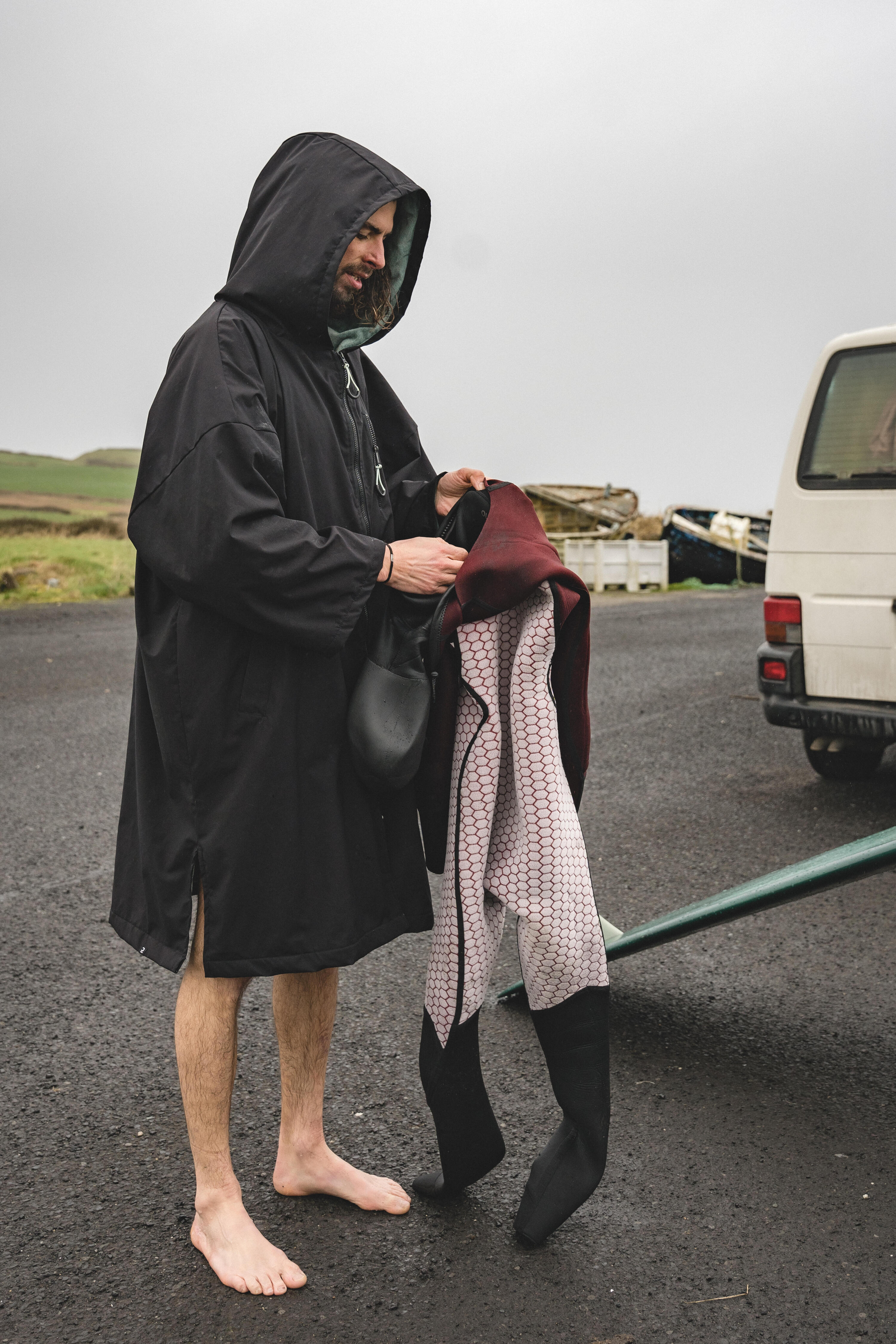 Adult Surf Poncho - 950 black 11/12