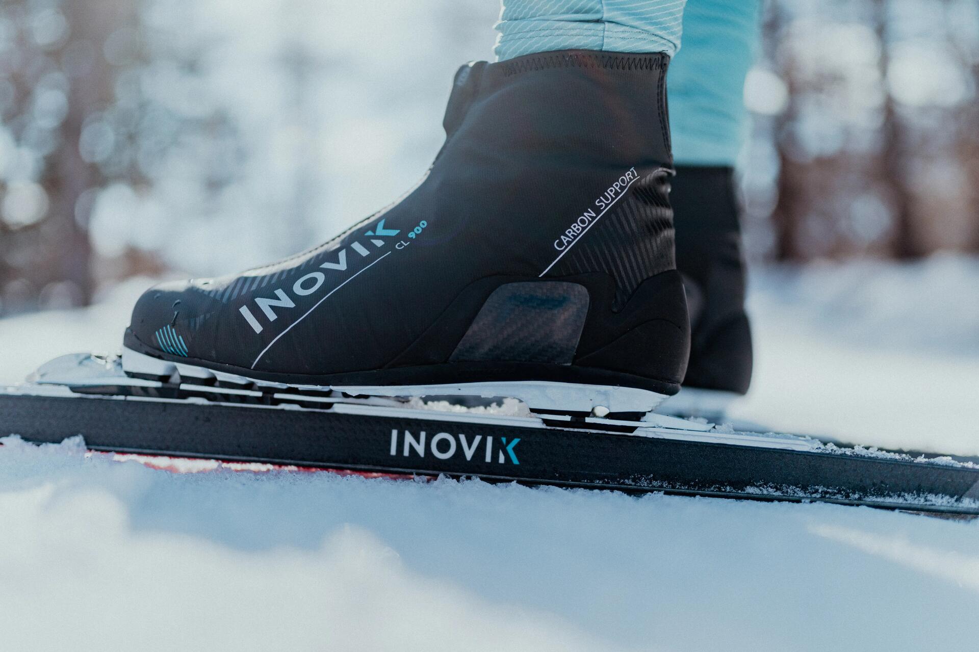 homme prêt pour la course de ski de fond