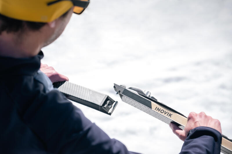 Inventer un ski de fond compact