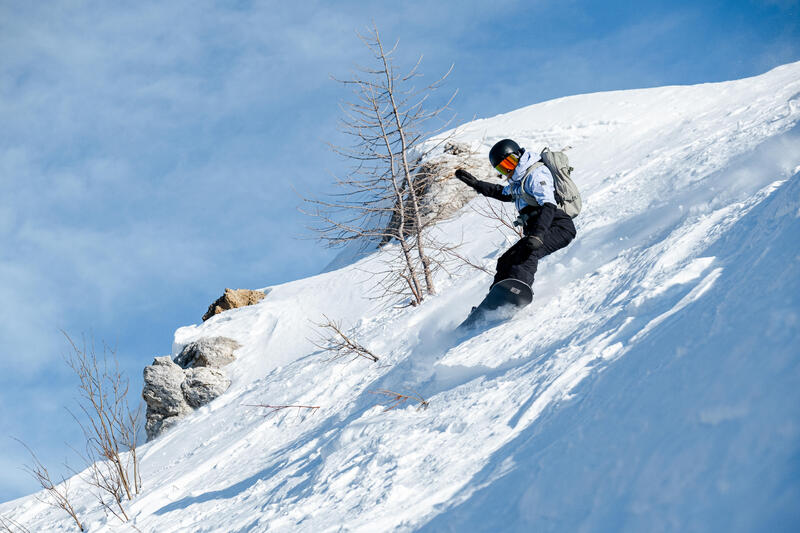 Deska snowboardowa All mountain — co to za sprzęt?