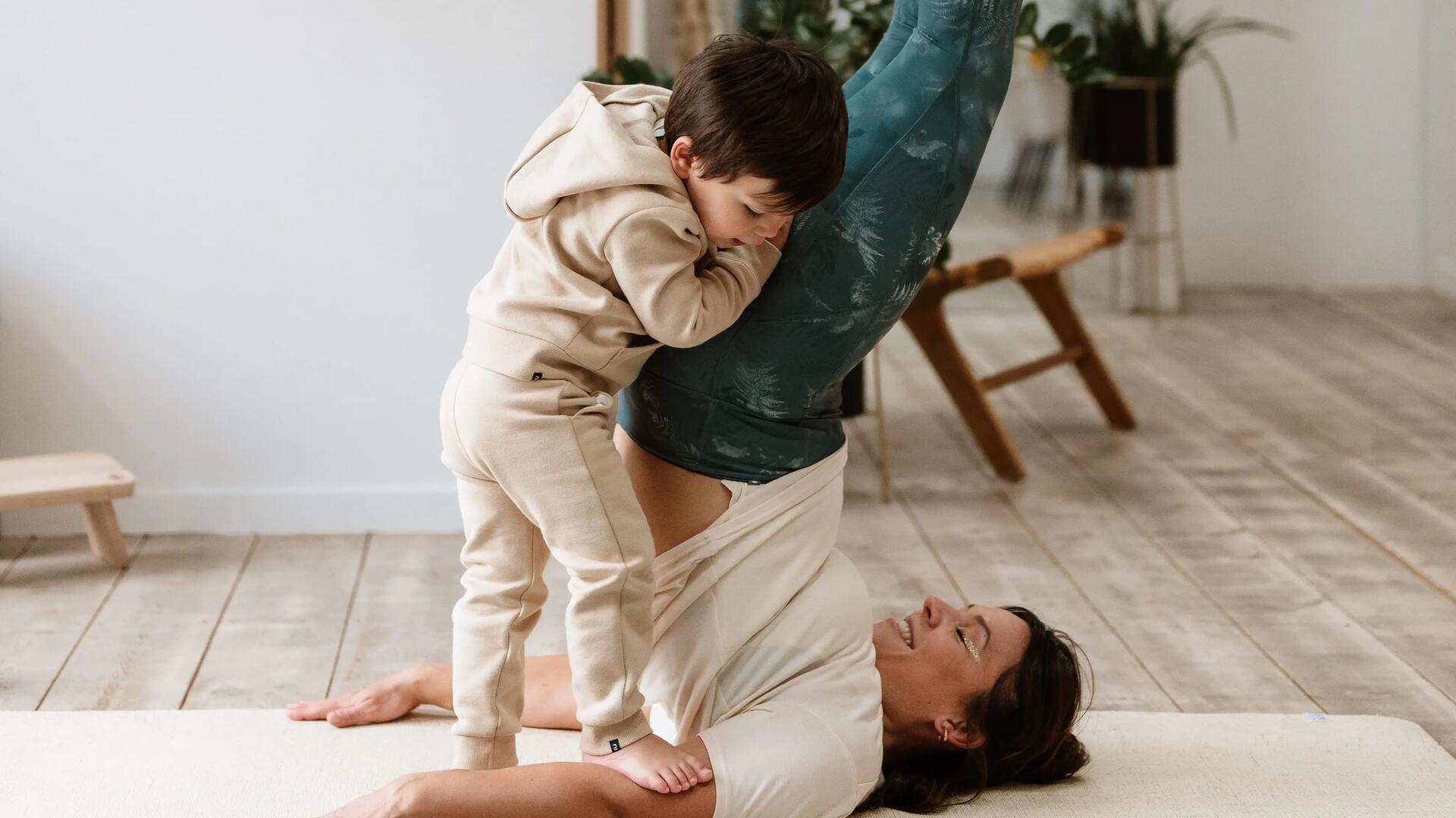 8 postures de yoga enfant facile à faire à la maison