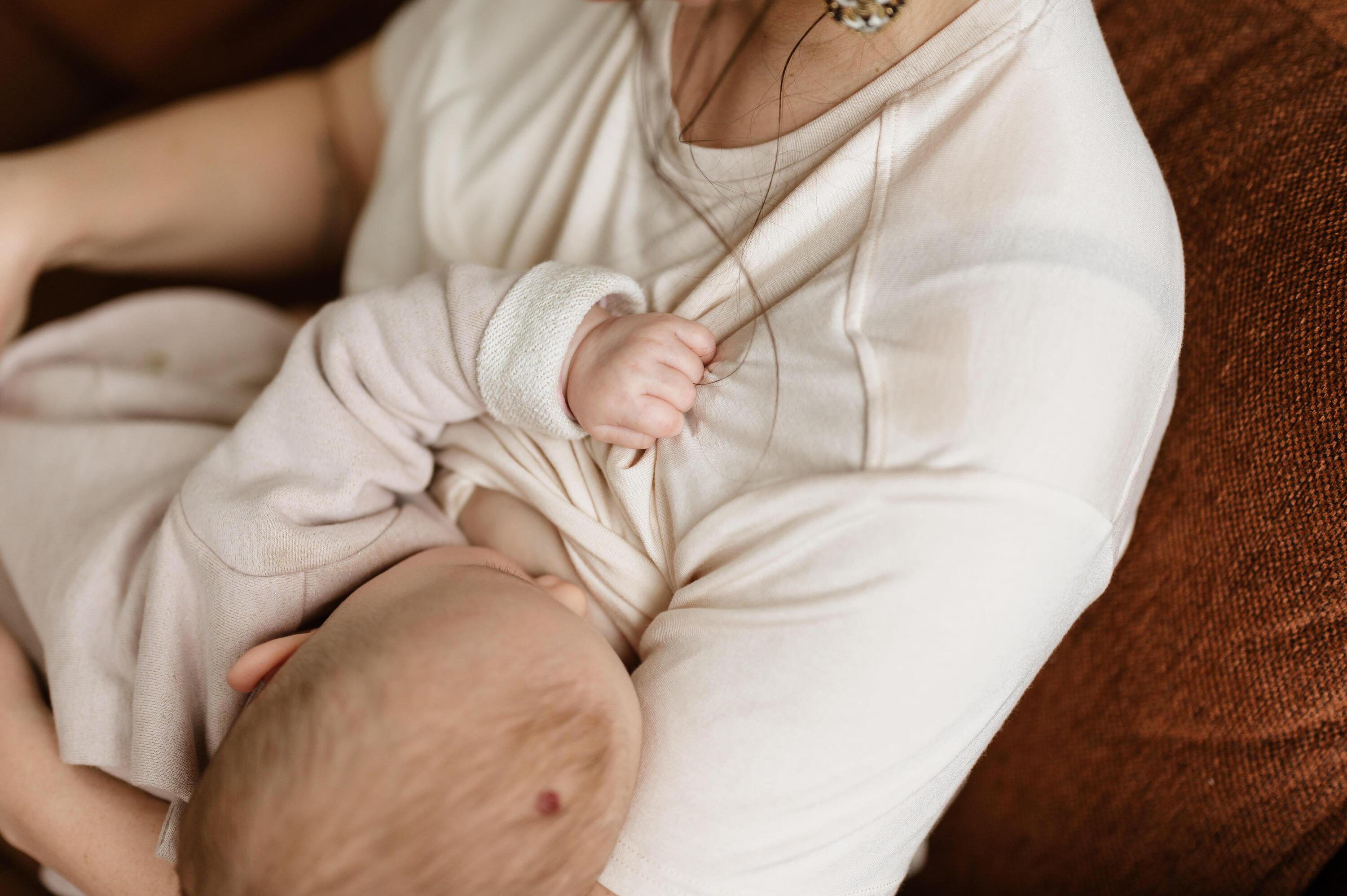 Short-Sleeved Pregnancy Breast-Feeding Yoga T-Shirt - Beige 5/6