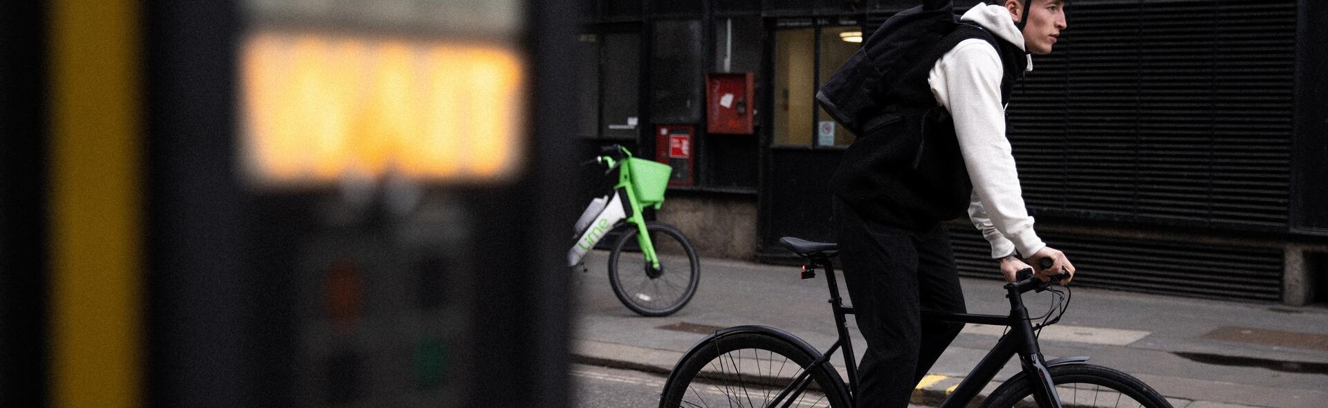 WEB_dsk,mob,tab_sadvi_int_TCI_2018_URBAN CYCLING[8379382]consigli bici città a pedalata assistita quasi senza sforzo