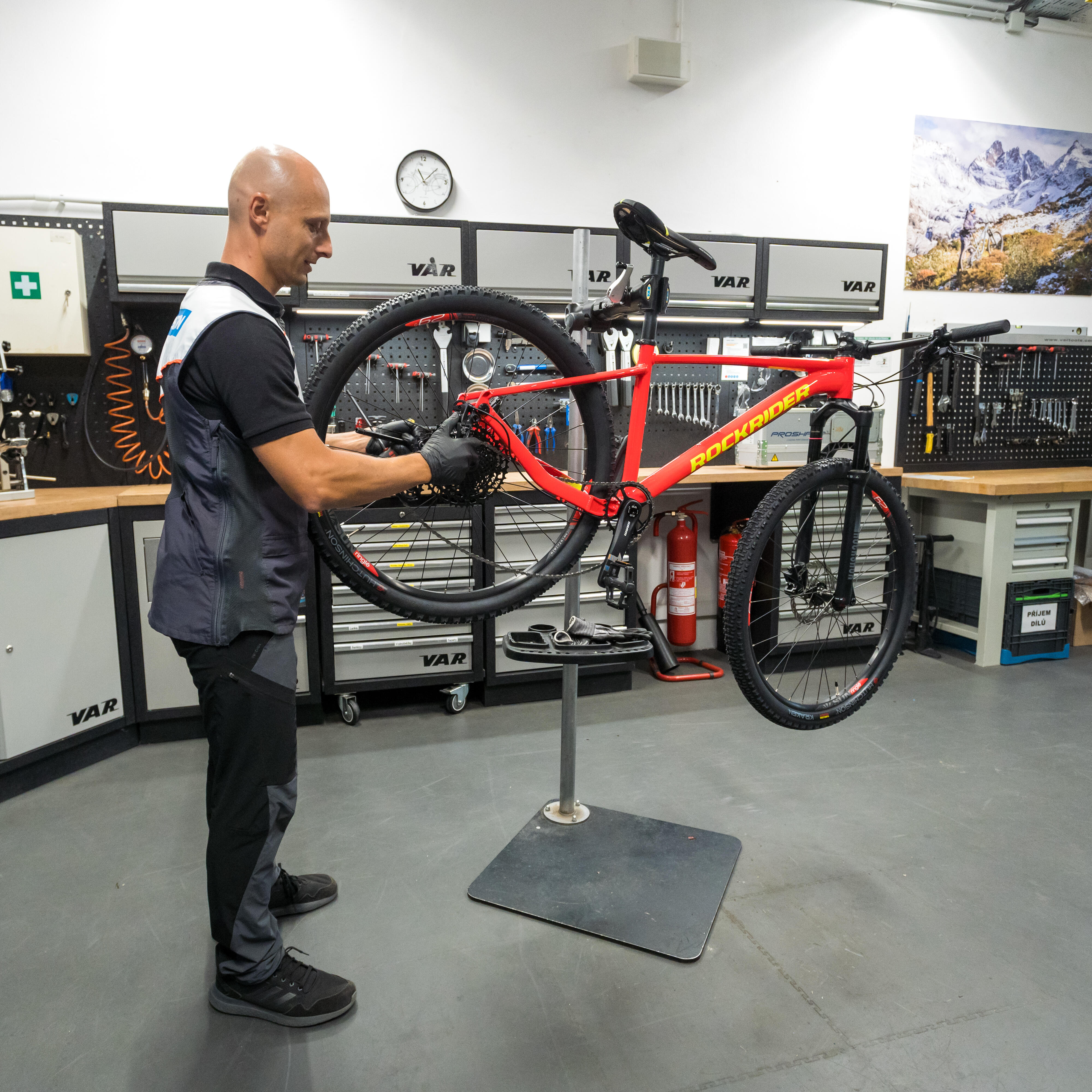 Bicycle wheel builders hotsell