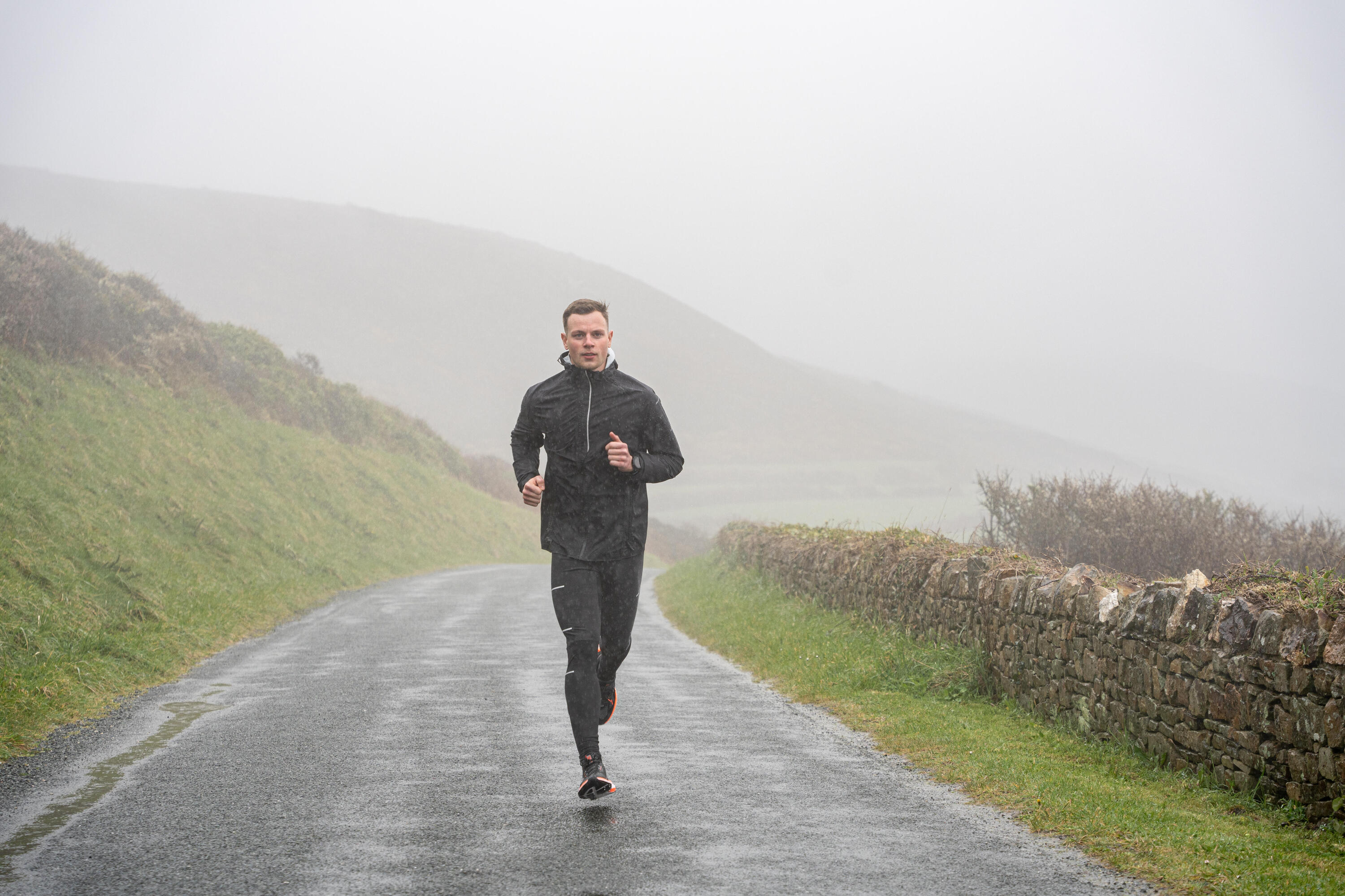 Leggings idrorepellenti running uomo RUN WARM & RAIN neri 12/17