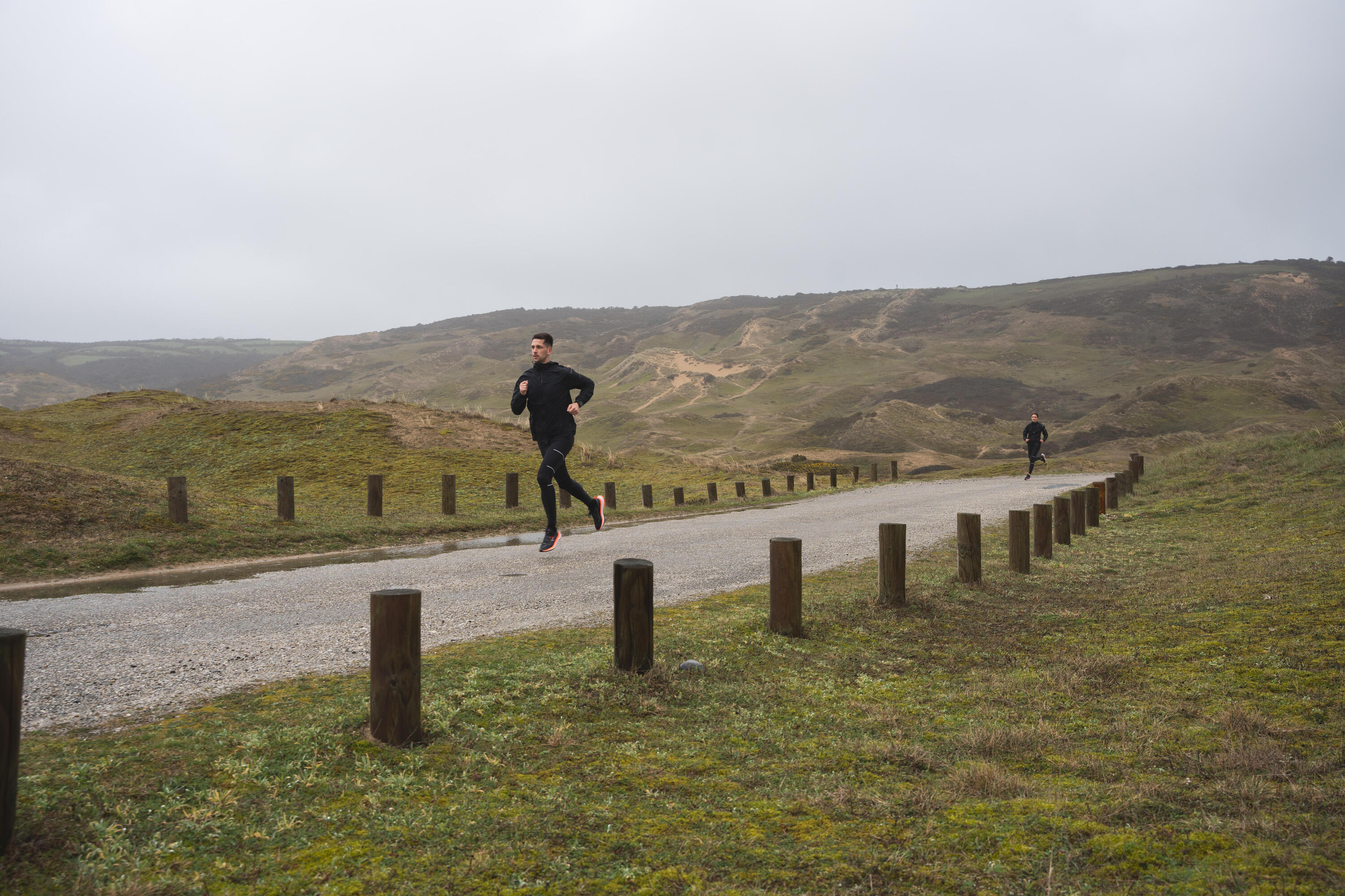 Leggings idrorepellenti running uomo RUN WARM & RAIN neri 16/17