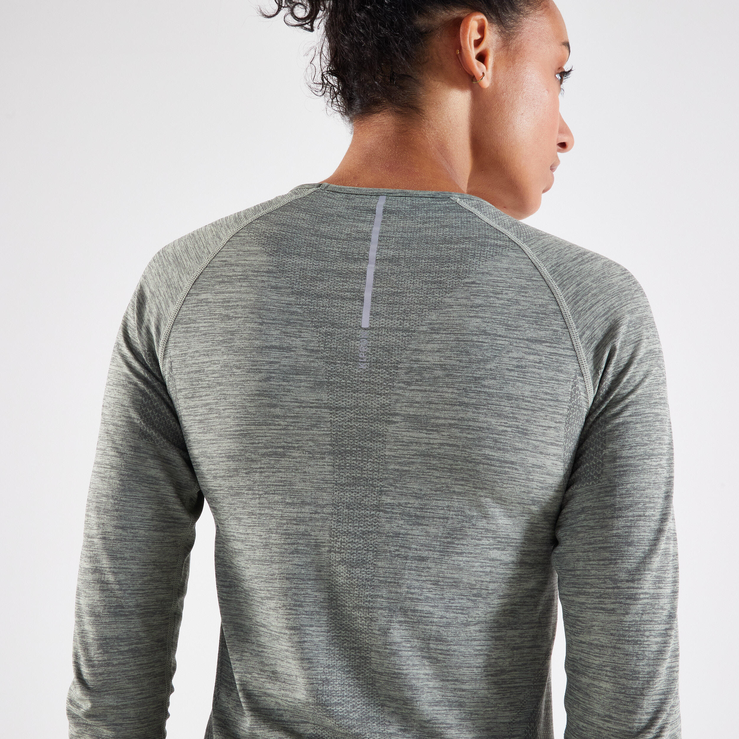 WOMEN'S BREATHABLE LONG-SLEEVED KIPRUN SKINCARE LIGHT RUNNING T-SHIRT - KHAKI 5/11