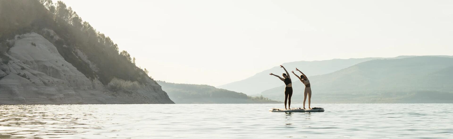 Erfahre wie du Yoga auch auf dem Stand-Up-Paddle durchführen kannst. Alle nützlichen Informationen auf einem Blick zusammengefasst.