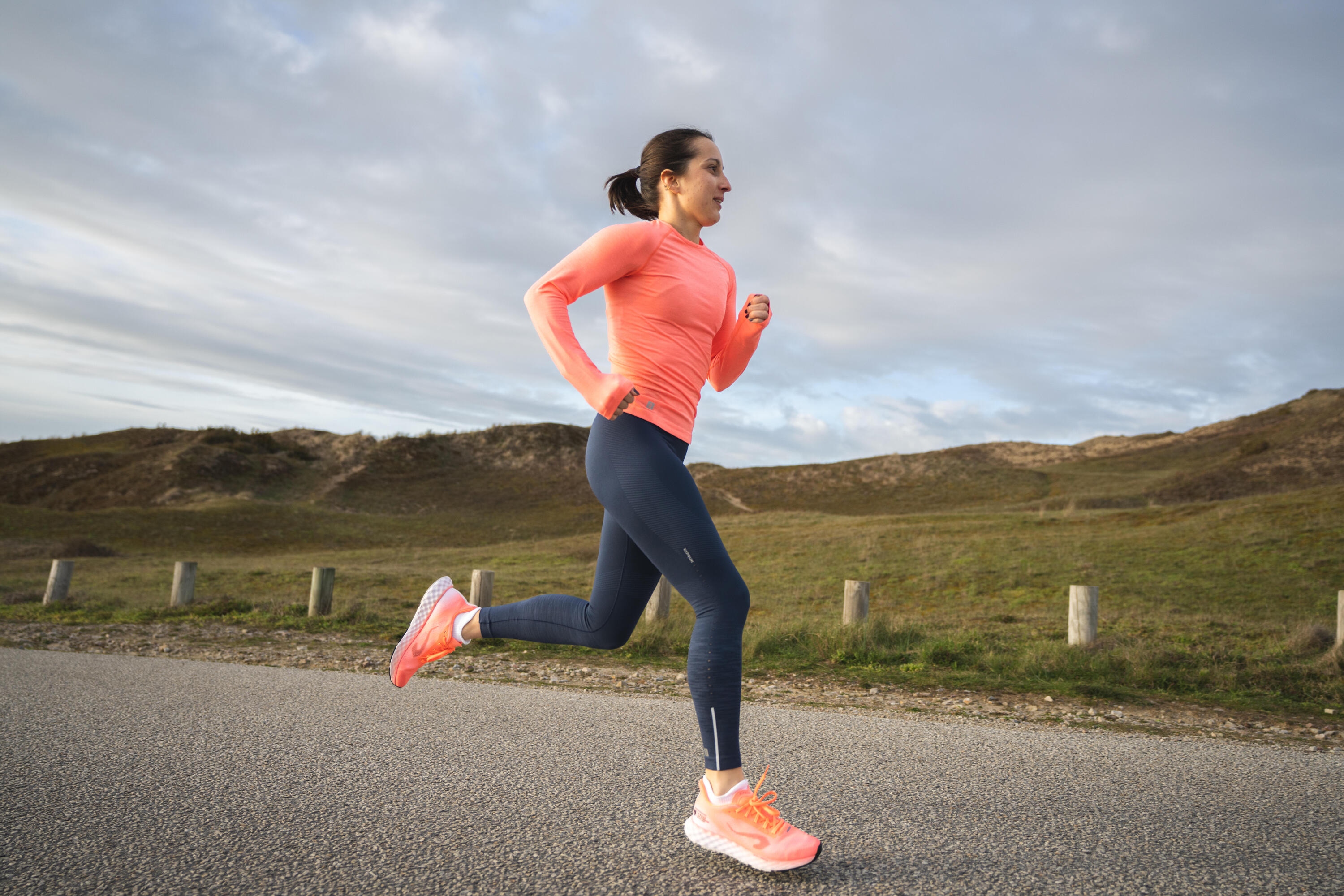 Zapatillas running Mujer - KIPRUN KS900 Light rojo coral 14/15