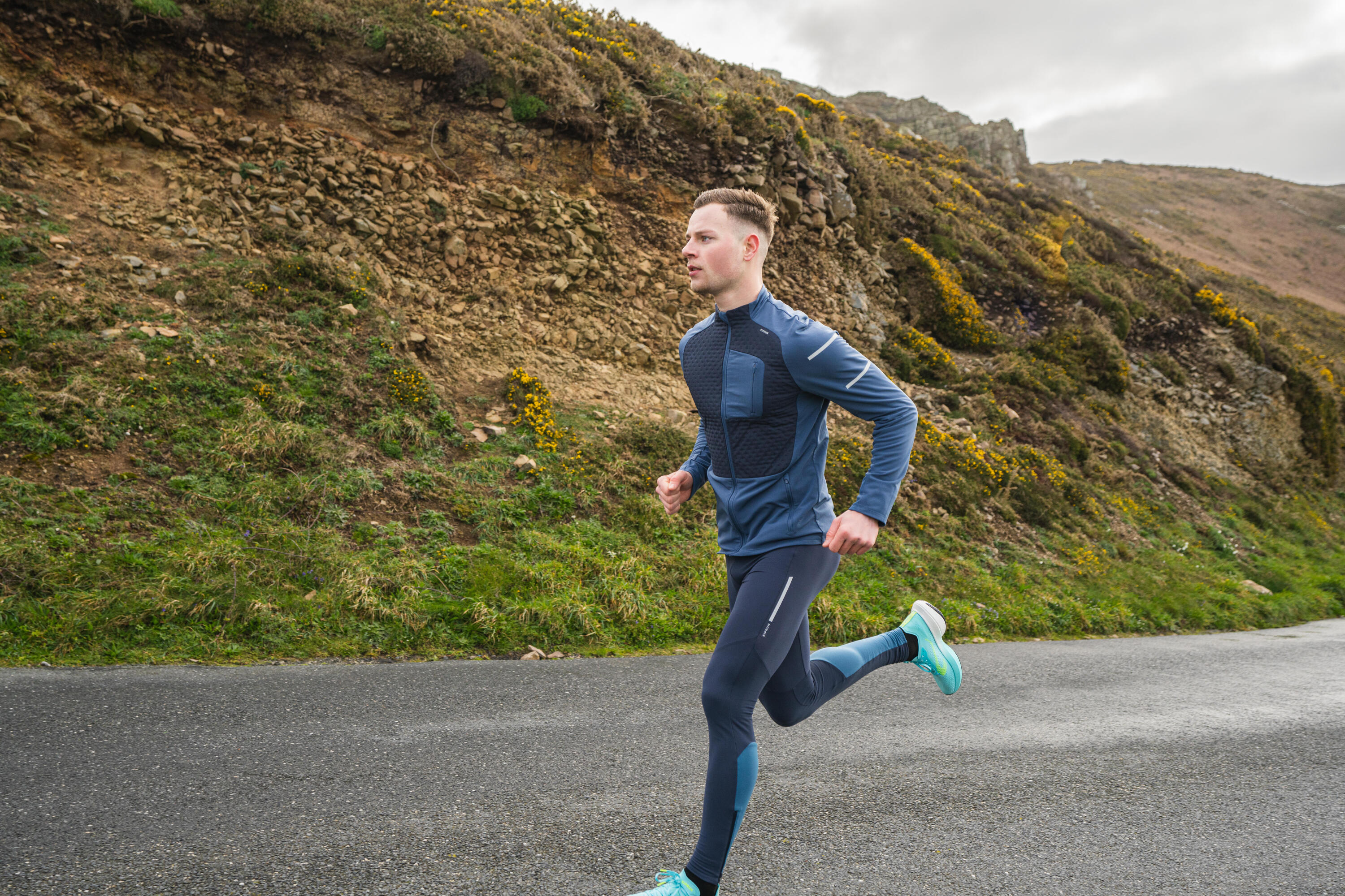 Laufjacke Herren - Run 900 Warm blau 12/13
