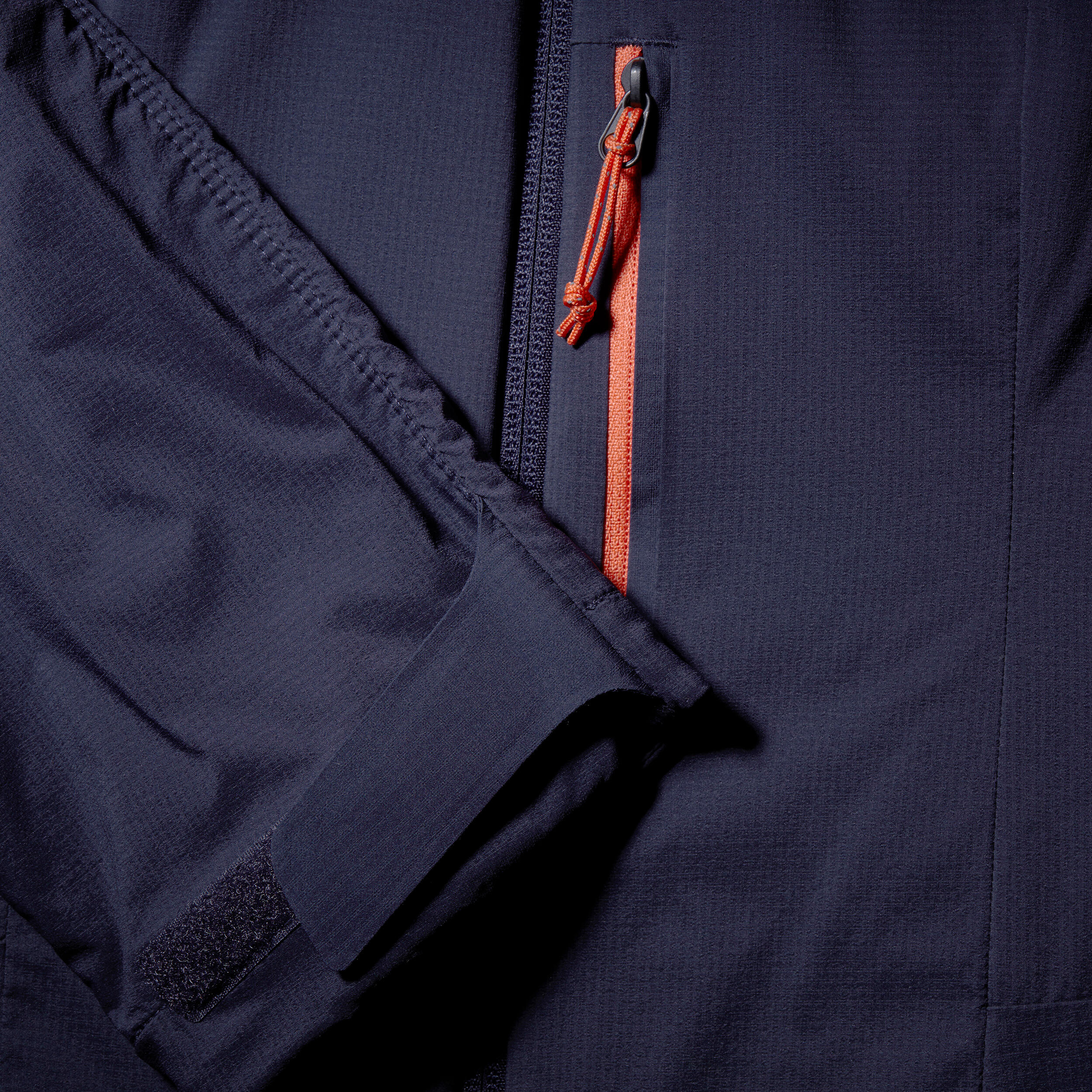 Women’s mountain trekking windbreaker softshell jacket - MT900 navy blue 10/11