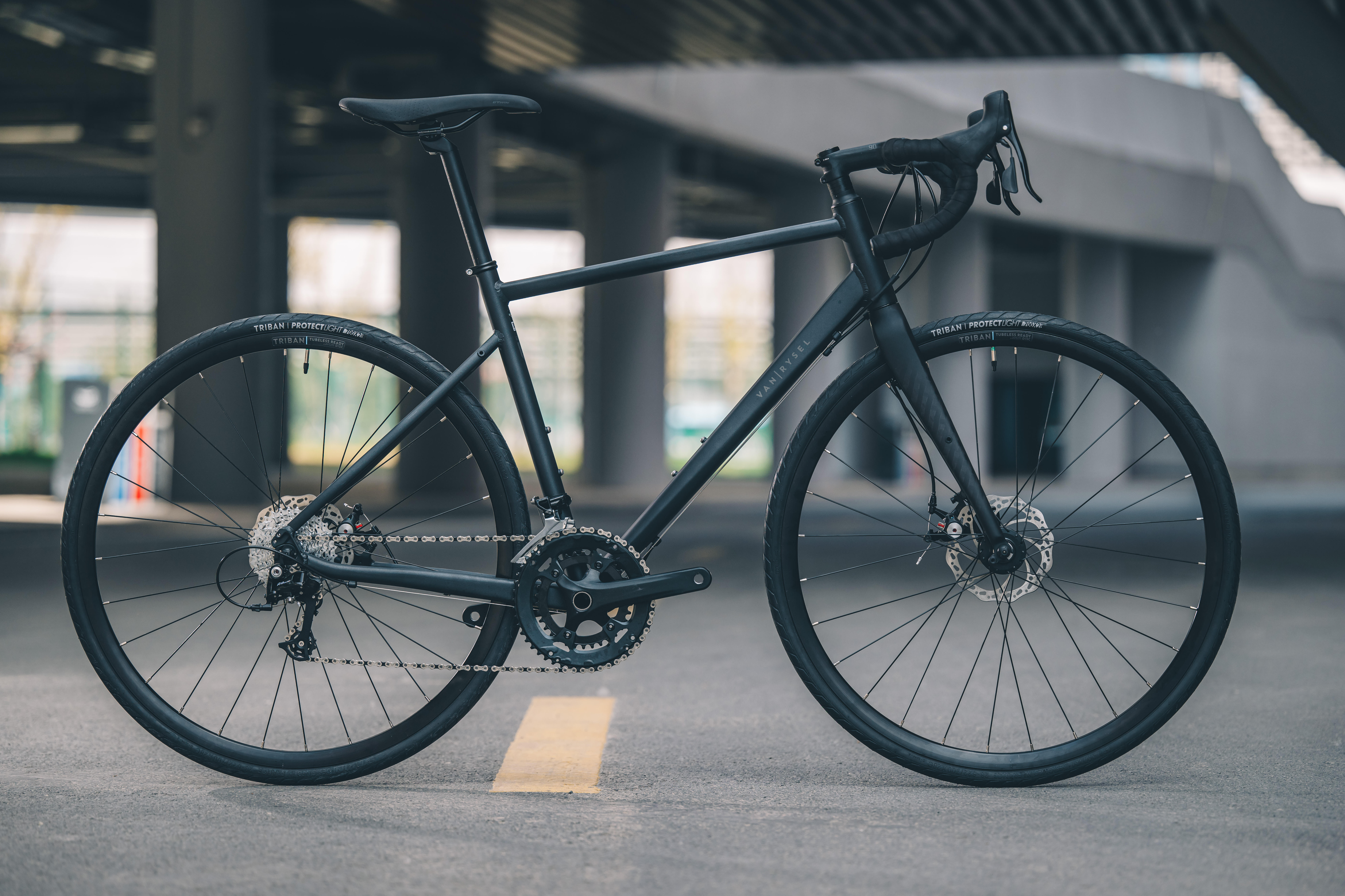 Road Bike 9-Speed, RC 500 Shimano Sora - TRIBAN