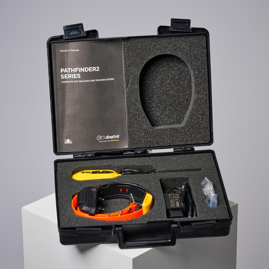Pack collar + remote control for tracking and training dogs Dogtra Pathfinder V2