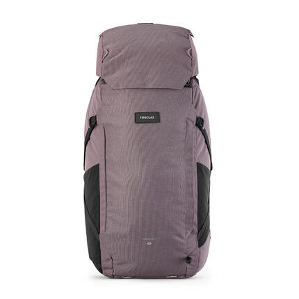 Mochila de montaña y trekking 60+6L Mujer Forclaz Travel 900. Funda impermeable
