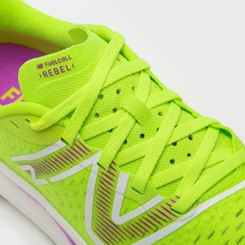 Hardloopschoenen voor dames Rebel V3 fluogeel