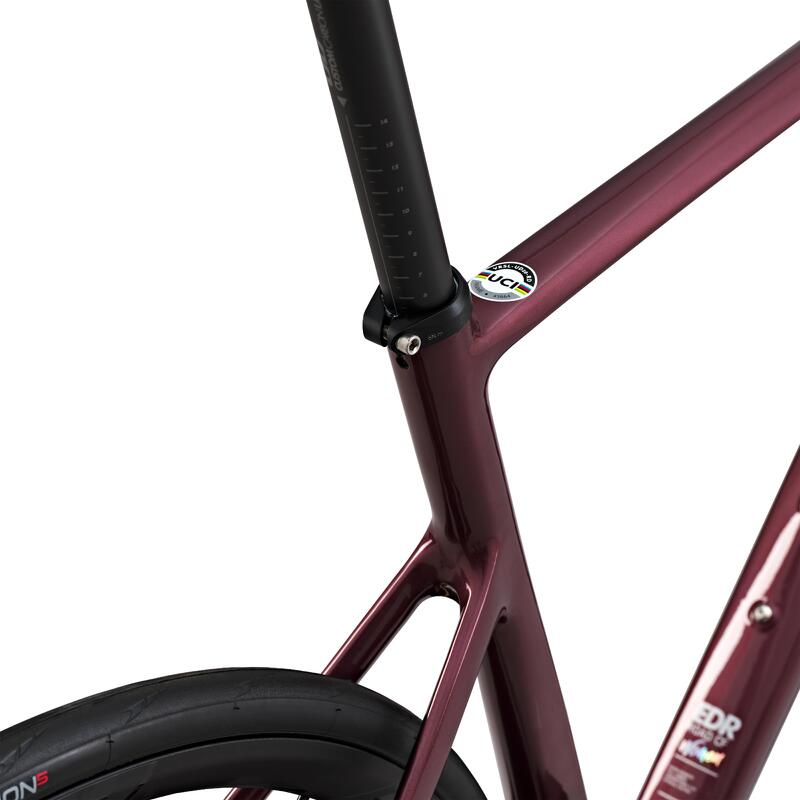 BICICLETA DE ESTRADA EDR CF SRAM RIVAL AXS SENSOR POTÊNCIA MULHER BORDEAUX