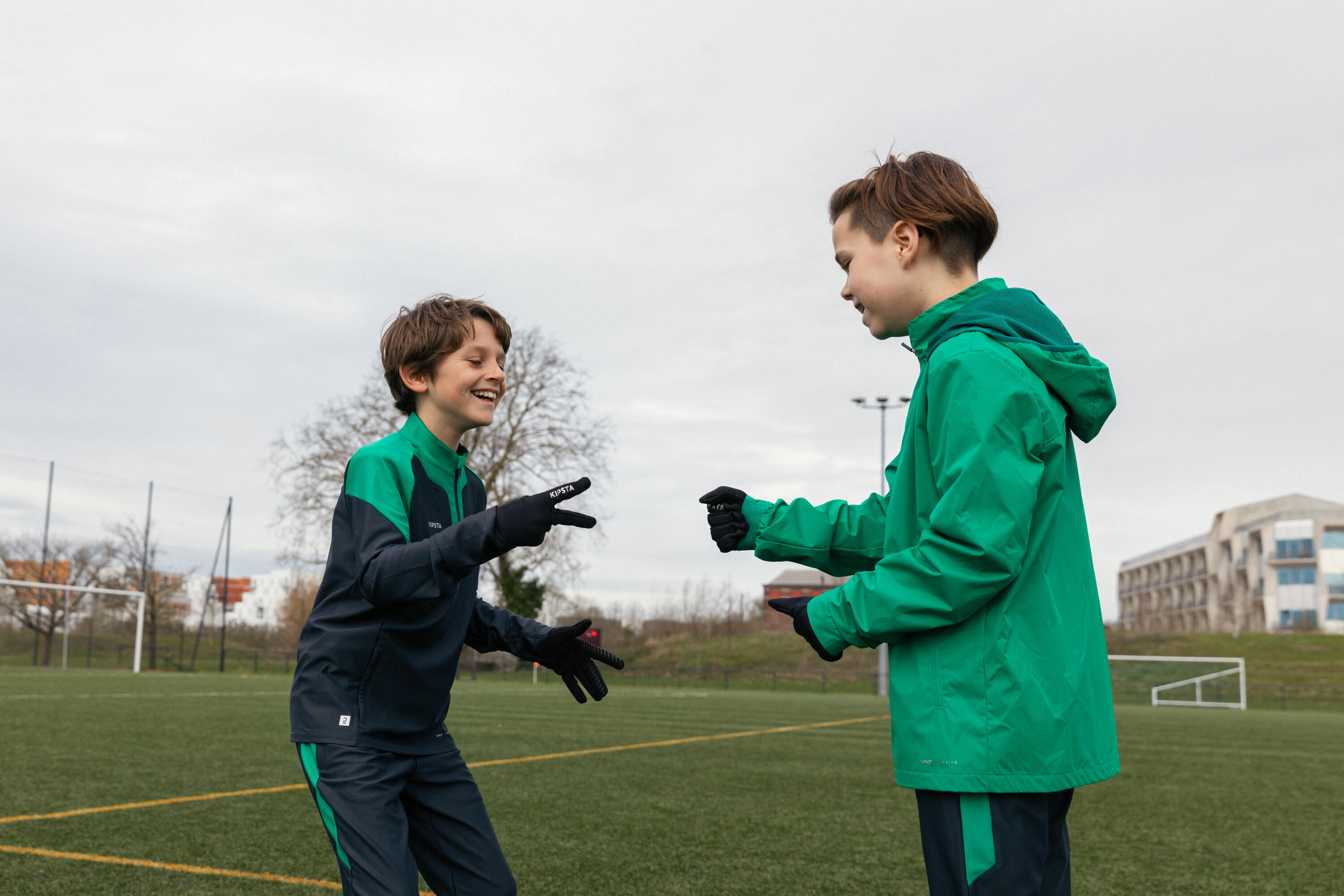 Kids' Rainproof Football Jacket Viralto Club - Green 6/10