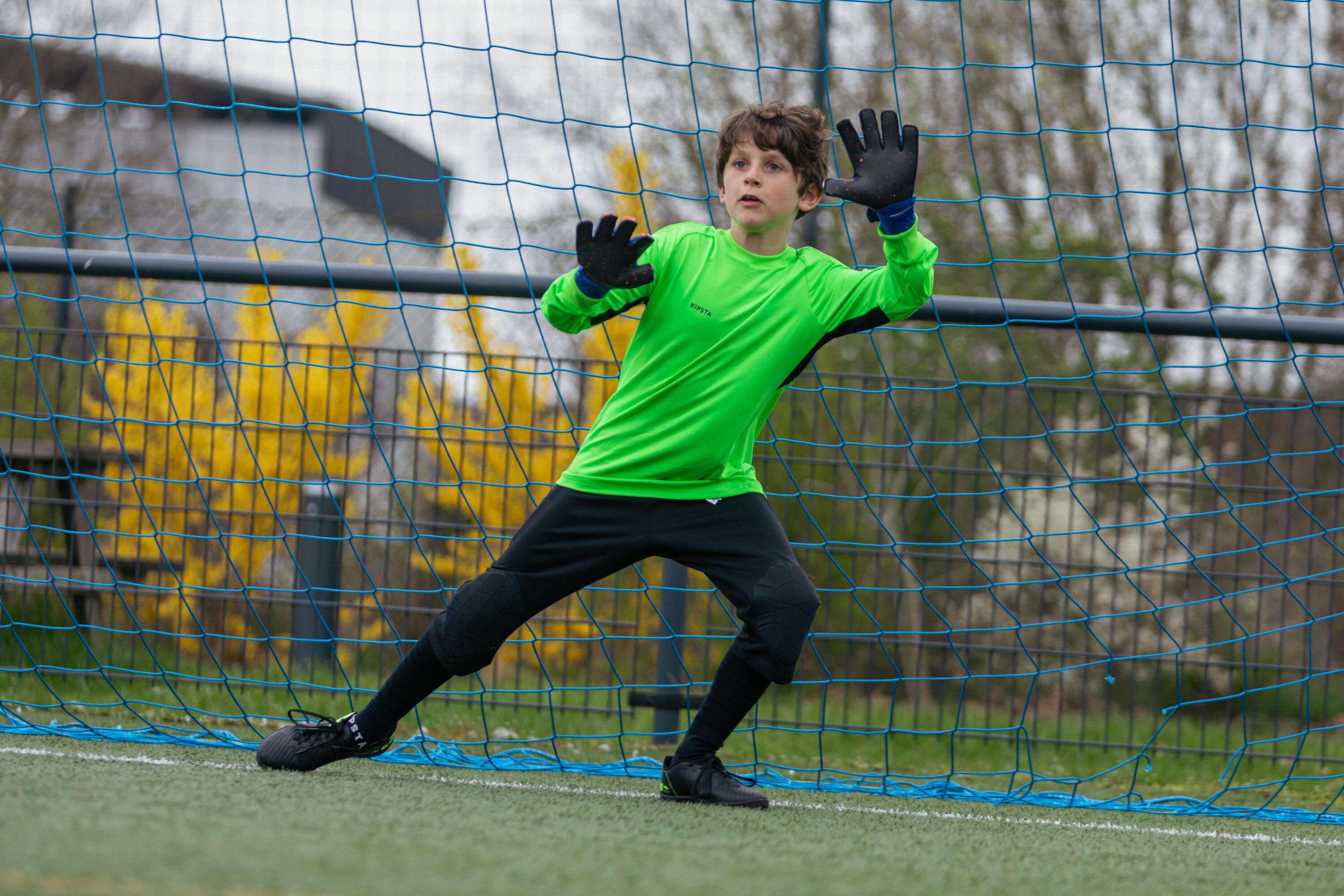 F100 Kids' Goalkeeper Cropped Bottoms - Black 3/5