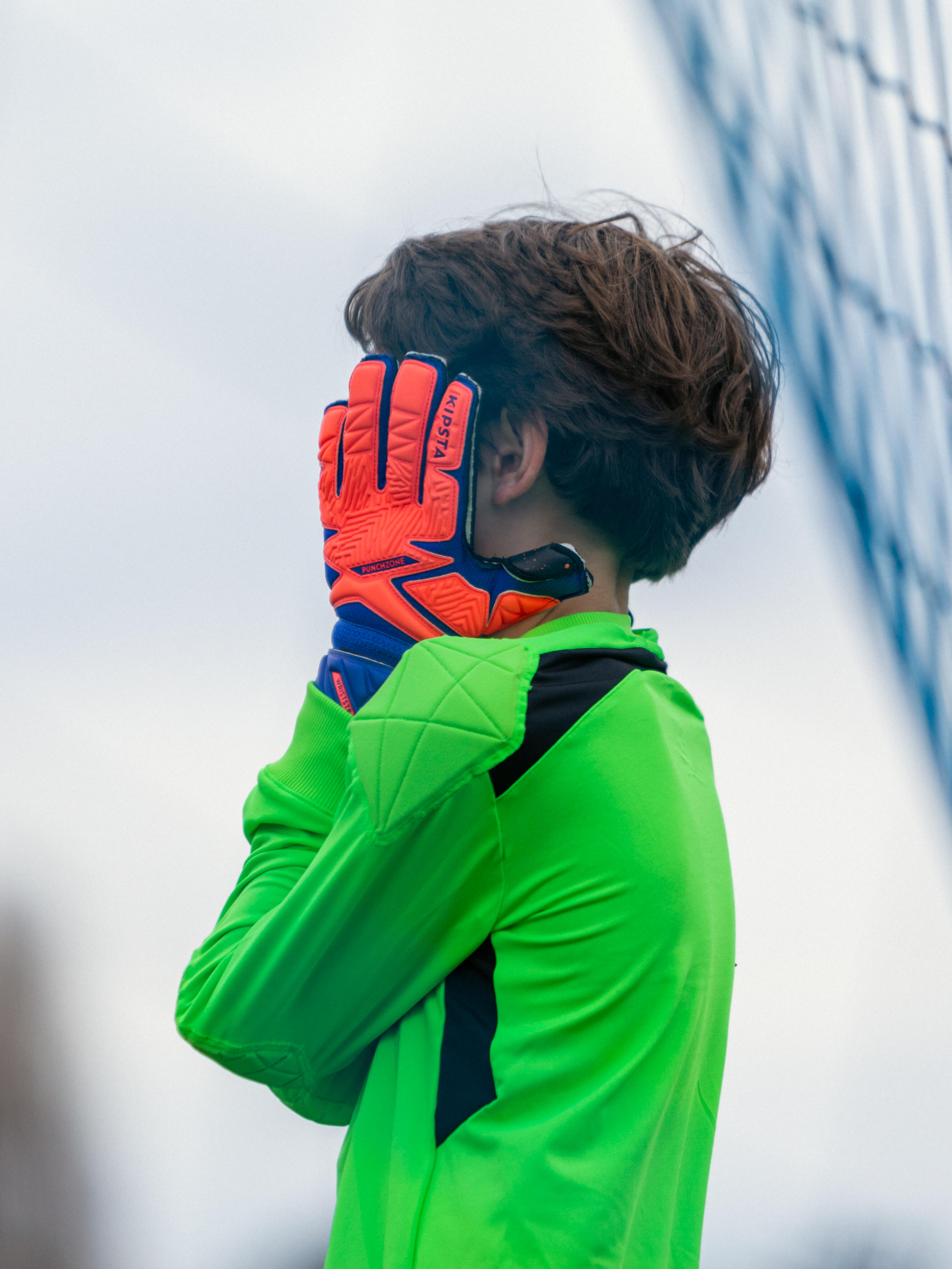 Kids' Soccer Goalkeeper Gloves – F 500 Viralto - KIPSTA