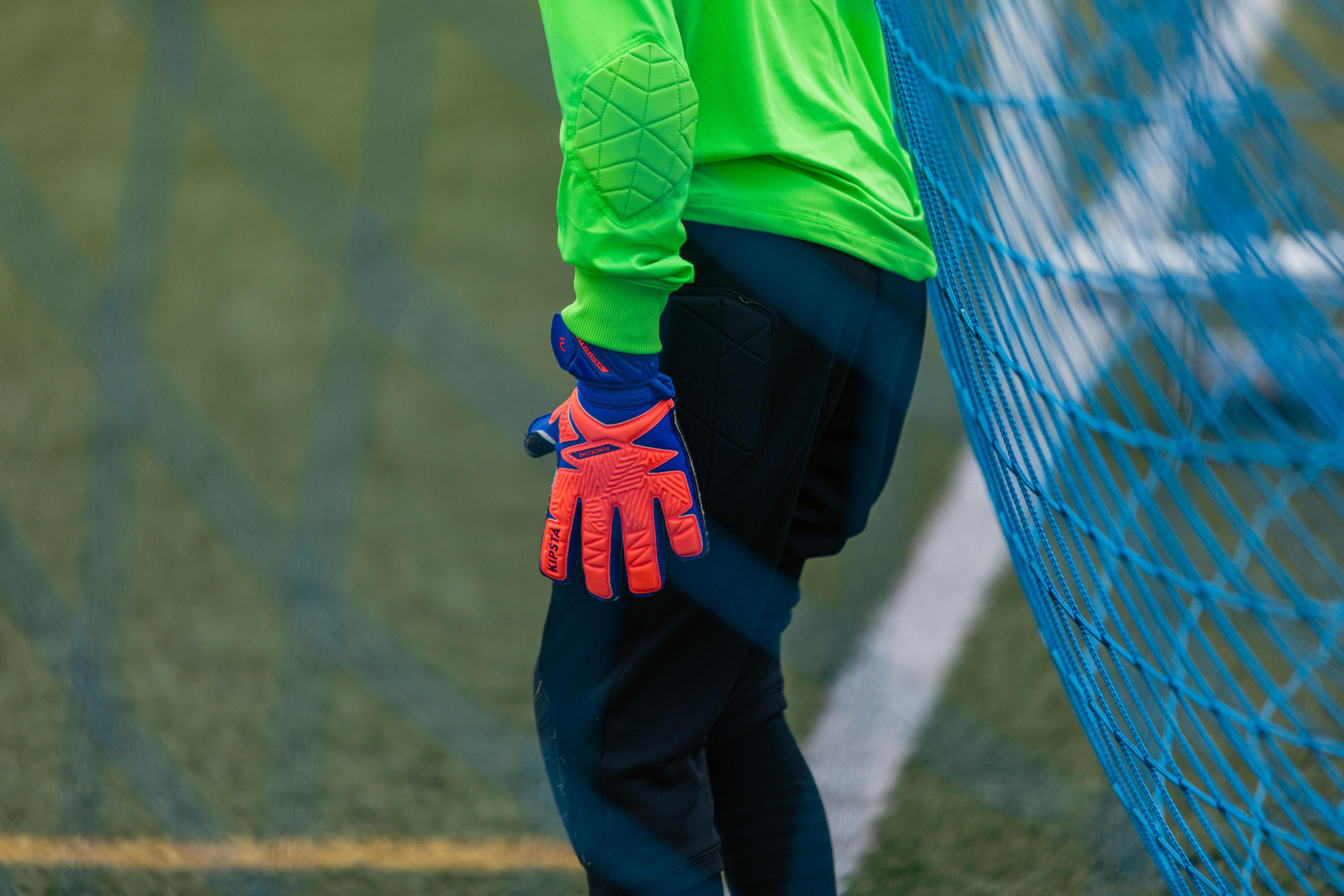F100 Kids' Goalkeeper Cropped Bottoms - Black 2/5