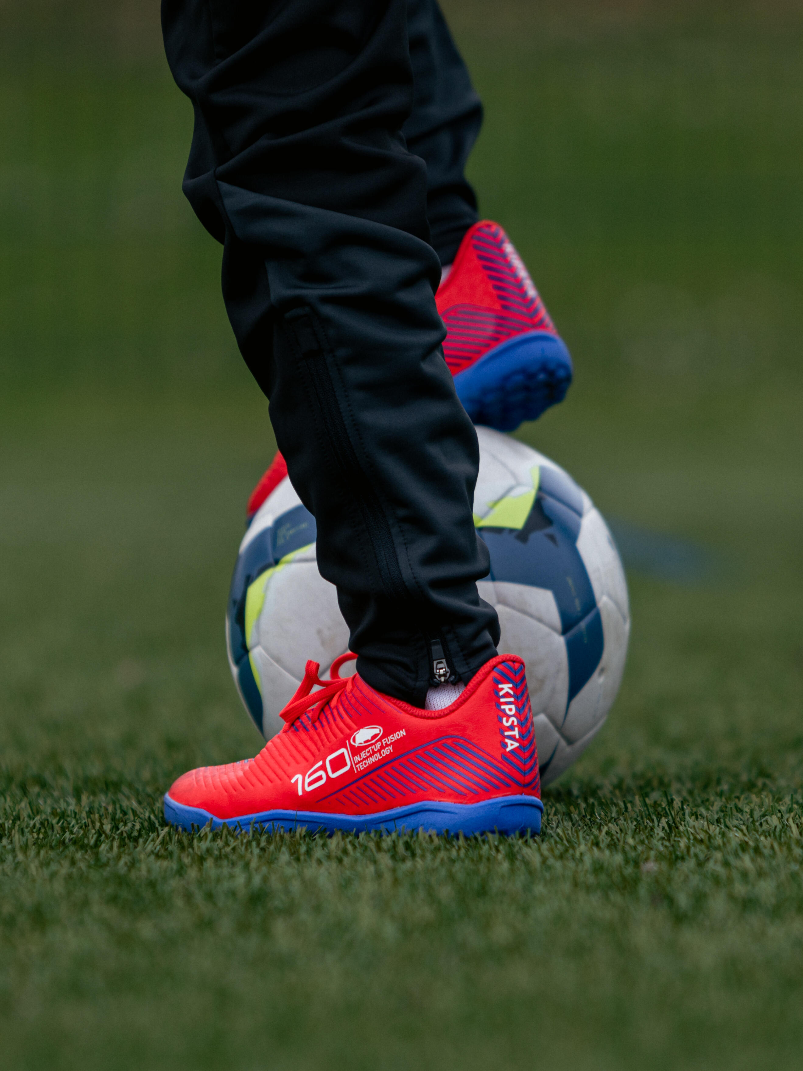 Tenis de fútbol TF rojos para niños 160 JR 11/11