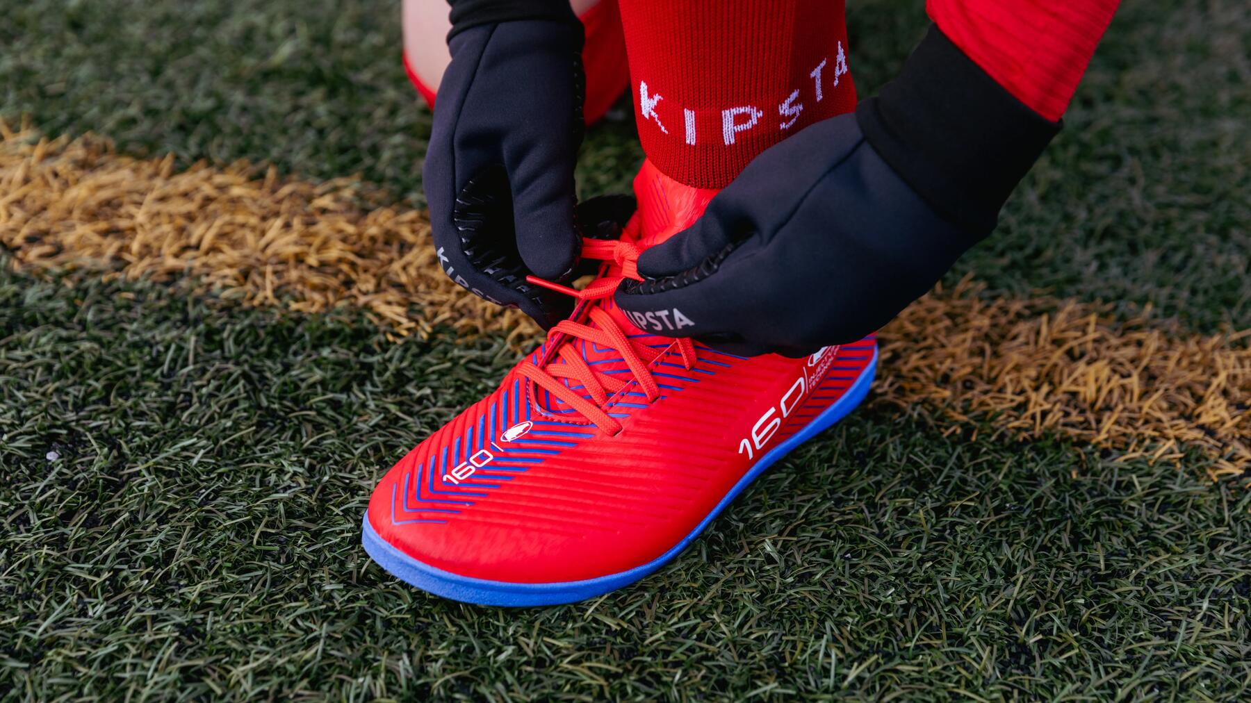 Für Langlebigkeit deiner Fußballschuhe die richtige Pflege anwenden!