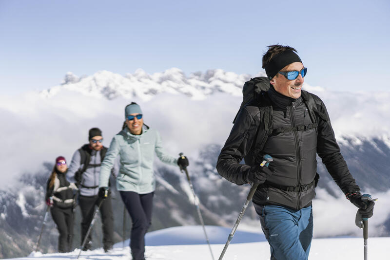 CUM SE CURĂȚĂ OCHELARII DE SOARE