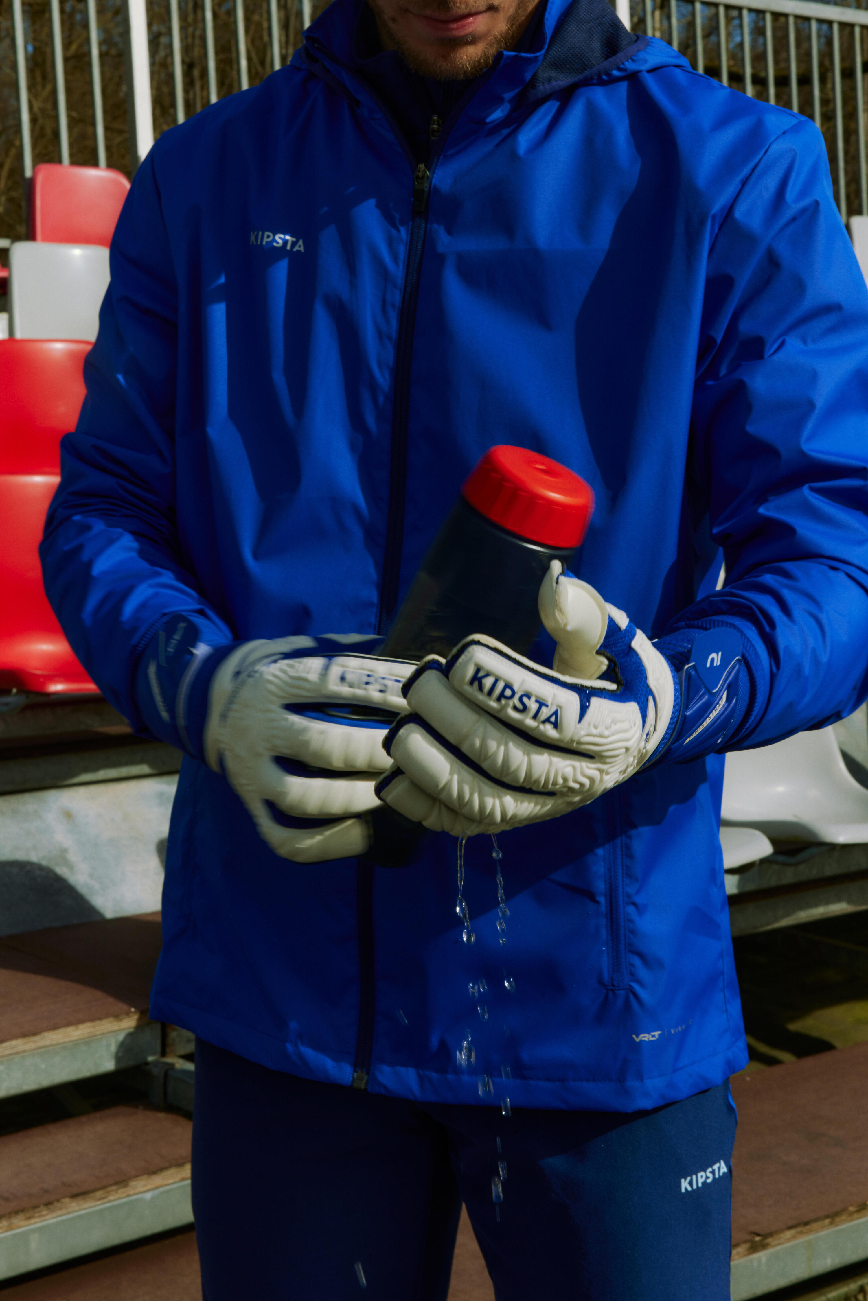 Chaqueta impermeable de fútbol adulto, Viralto Club azul 6/6